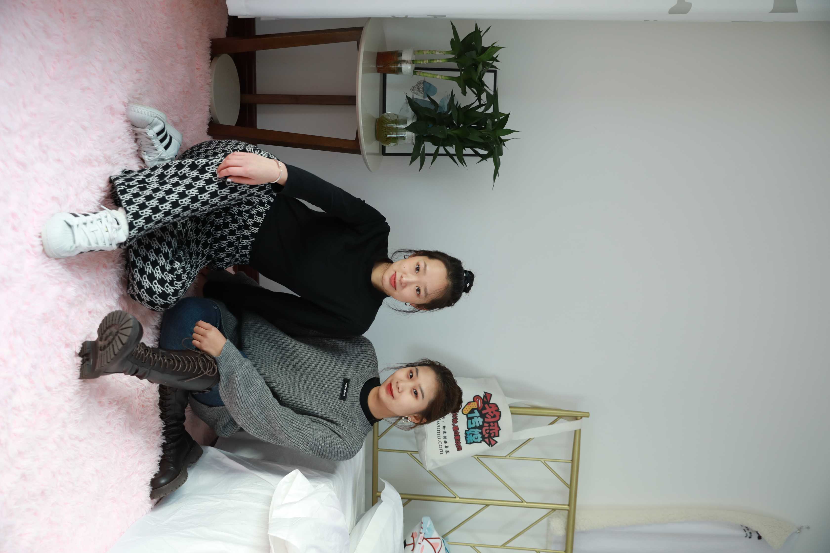图片[2]-物恋传媒 NO.657 闺蜜-雪里双生  [154P+1V3480M]-COS写真在线网
