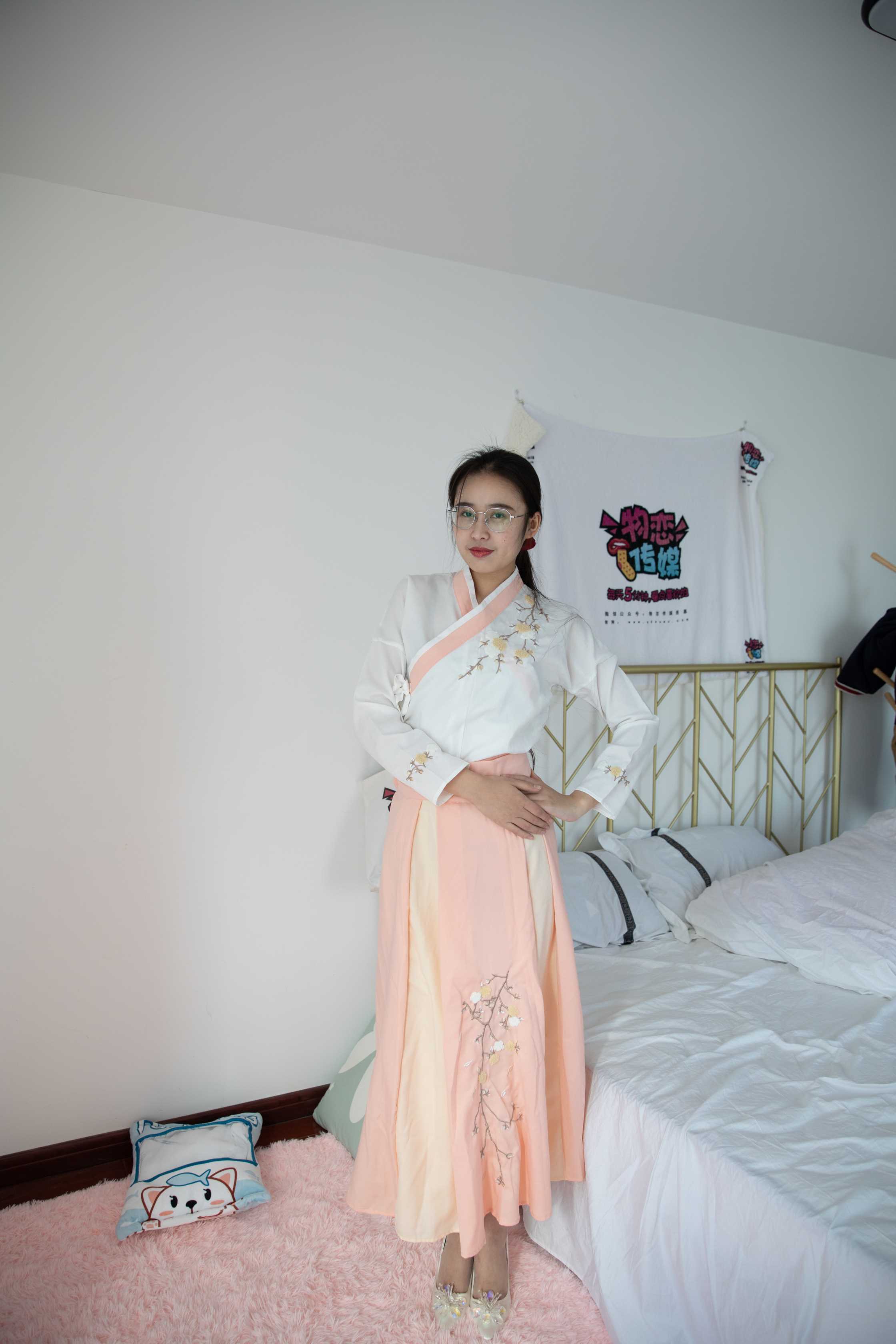 图片[2]-物恋传媒 NO.891 菲菲-风里的云 [142P+1V／4.65GB]-COS写真在线网