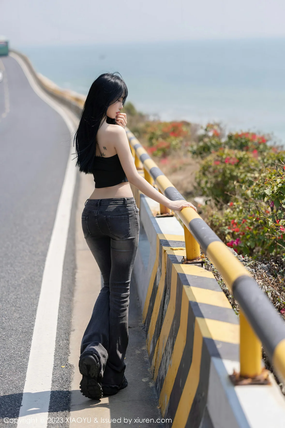 图片[4]-XIAOYU 语画界 Vol.1047 奶瓶. 性感蛋黄色性感写真 [99P]-COS写真在线网