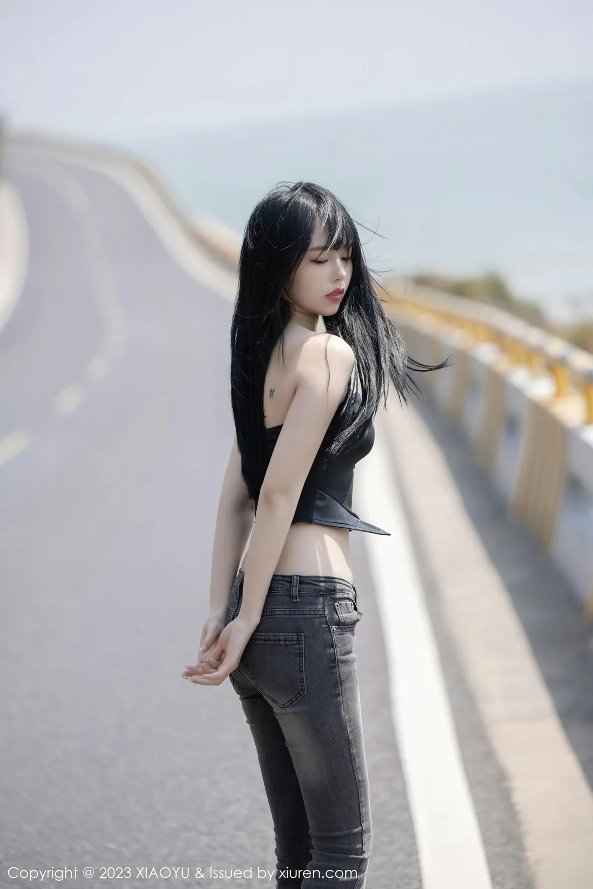 图片[6]-XIAOYU 语画界 Vol.1047 奶瓶. 性感蛋黄色性感写真 [99P]-COS写真在线网