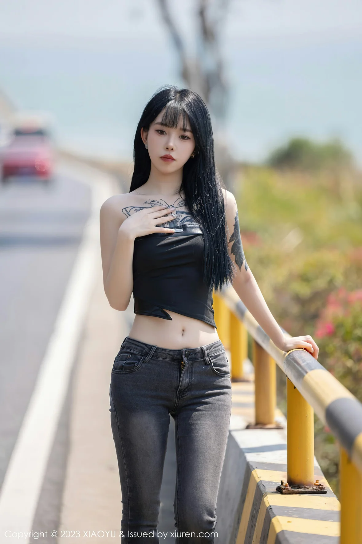 图片[2]-XIAOYU 语画界 Vol.1047 奶瓶. 性感蛋黄色性感写真 [99P]-COS写真在线网