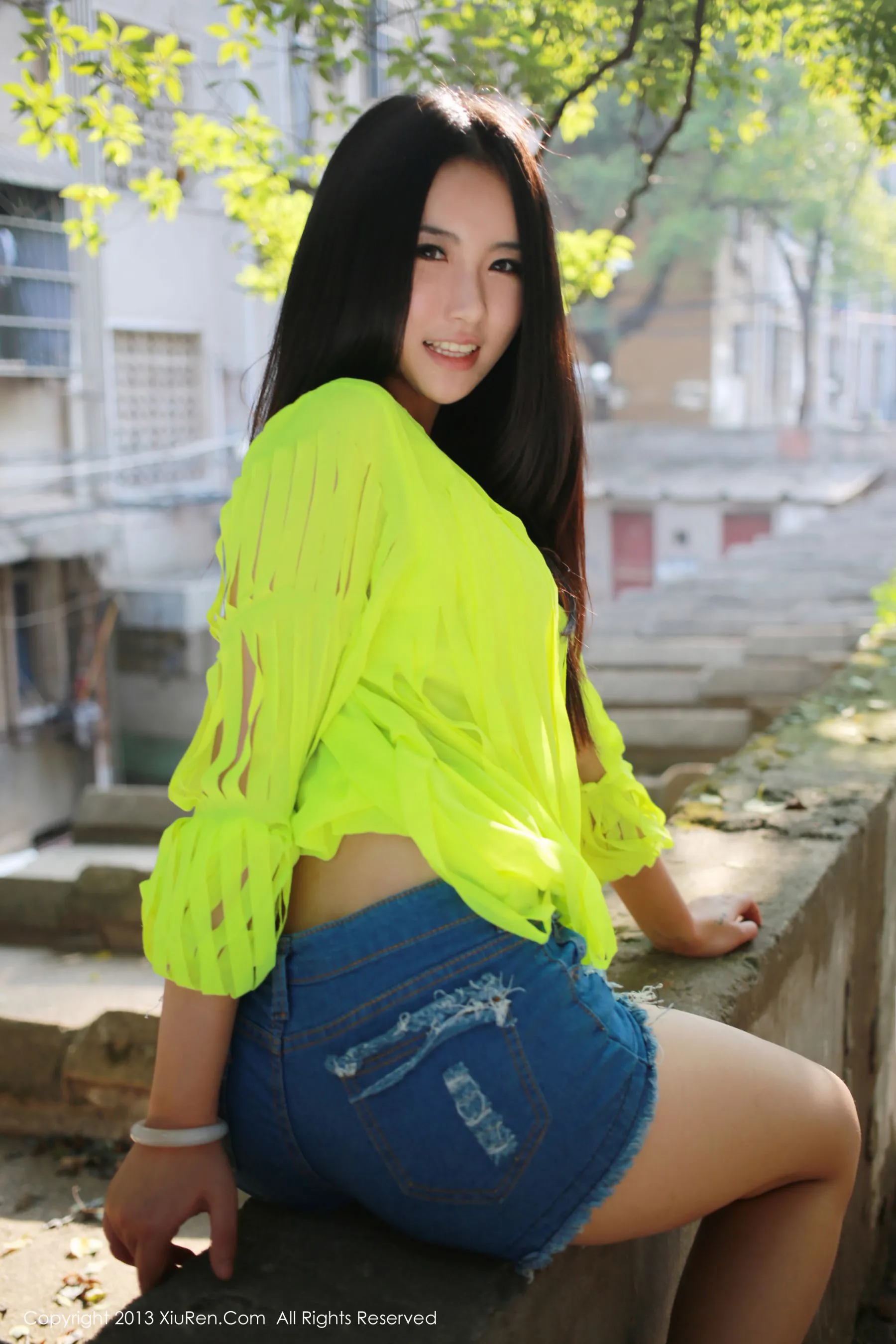 图片[2]-MOON嘉依 秀人网 No.017-COS写真在线网