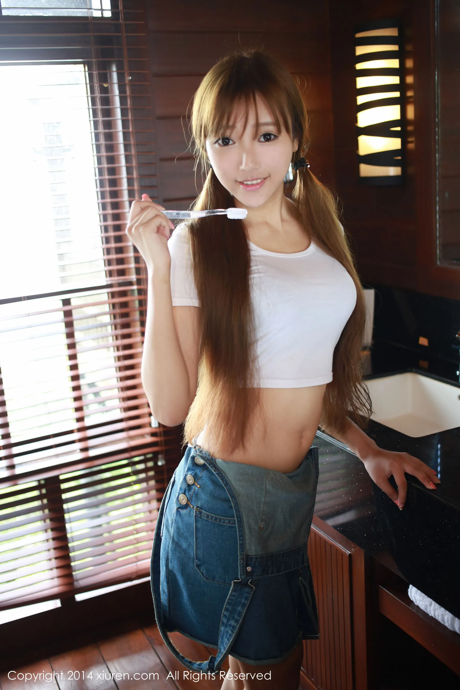 图片[3]-王馨瑶Yanni《三亚第二集》 秀人网 No.149-COS写真在线网