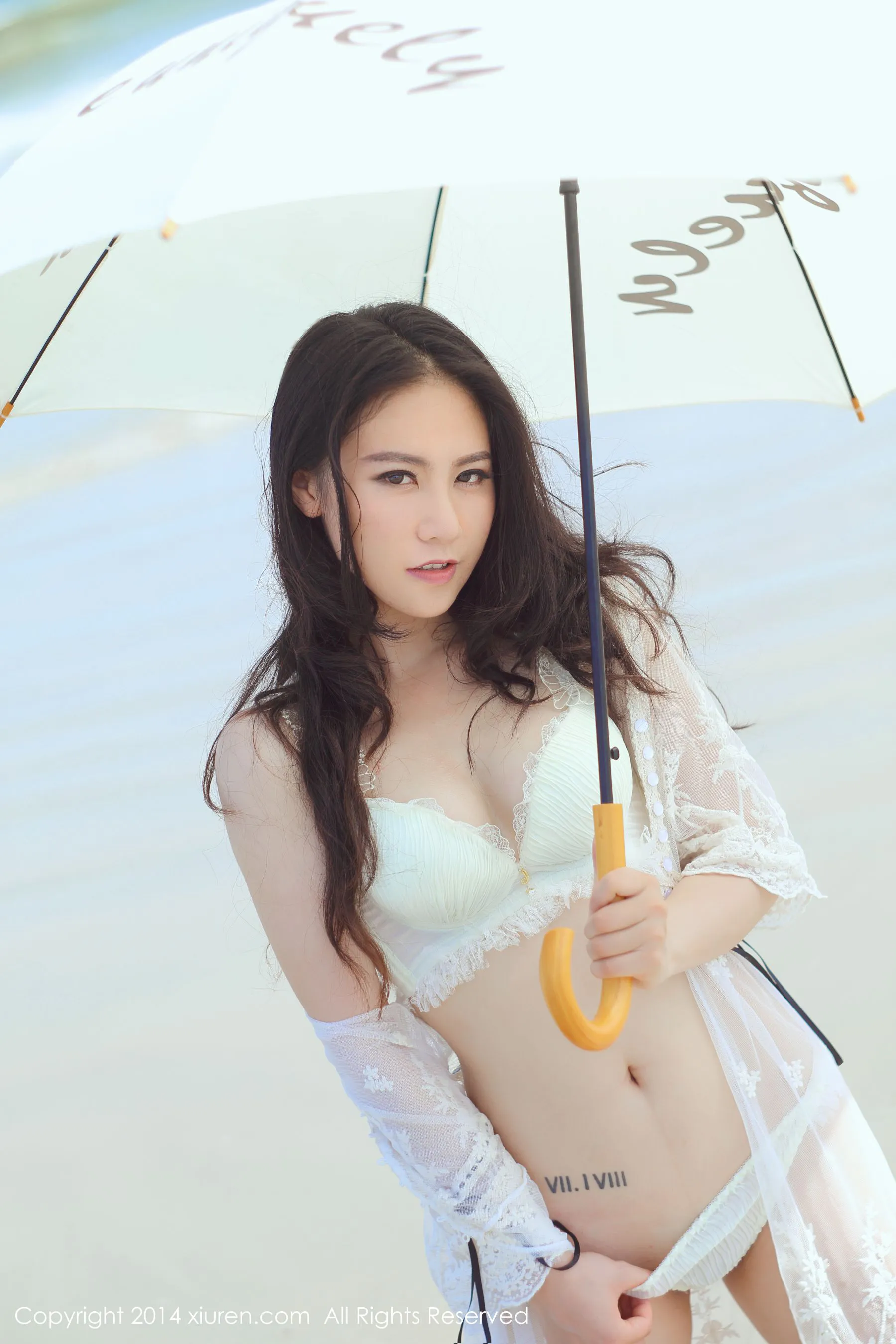 图片[5]-Sissi诗诗《户外海边+酒店室内混搭》 秀人网 No.160-COS写真在线网