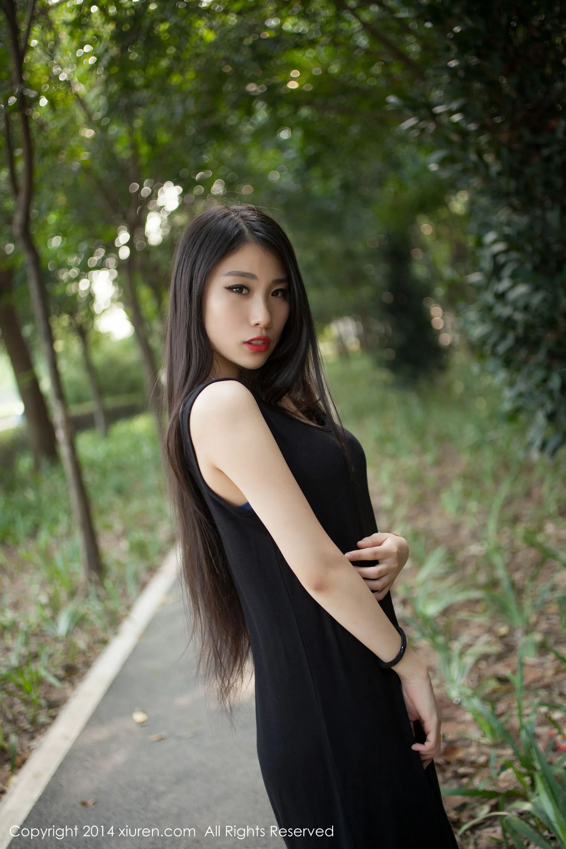 图片[2]-无敌美臀妹子战姝羽Zina 秀人网 No.169-COS写真在线网