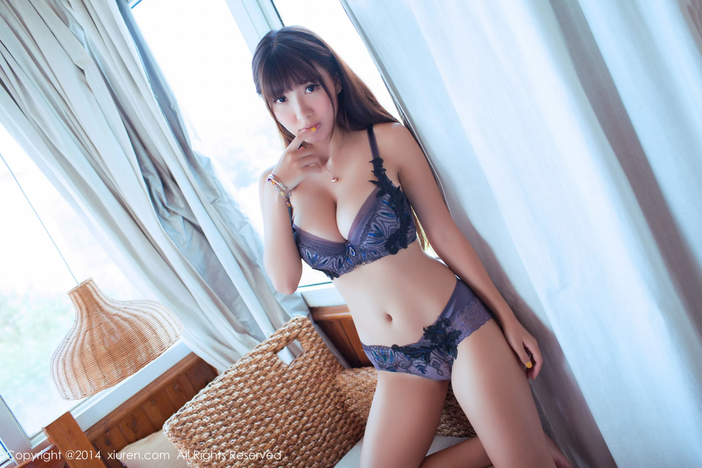 图片[2]-巨乳妹子@晓茜sunny《厦门写真》 秀人网 No.224-COS写真在线网