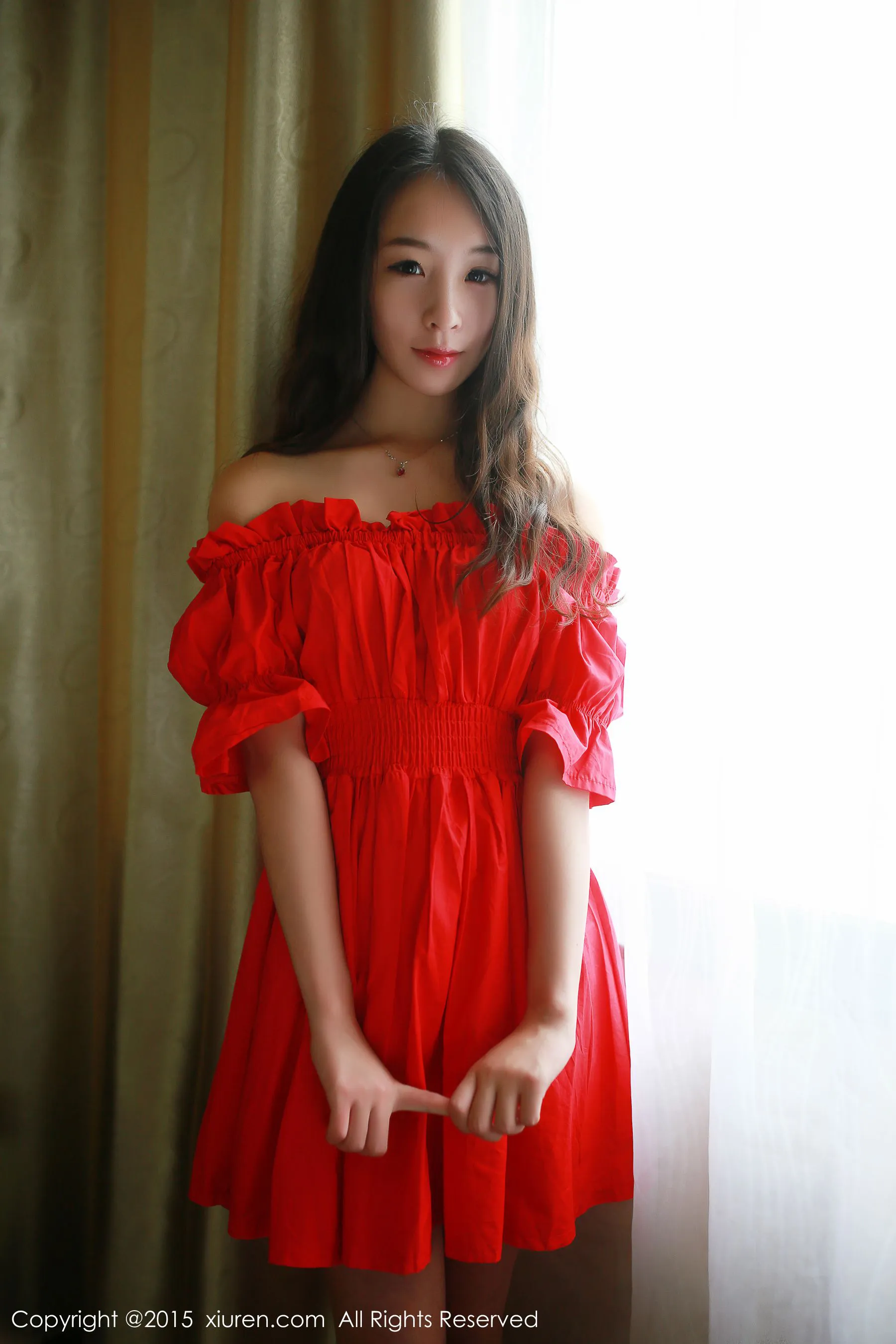 图片[3]-梓萱Crystal《连衣裙+热裤+网袜制服》 秀人网 No.347-COS写真在线网