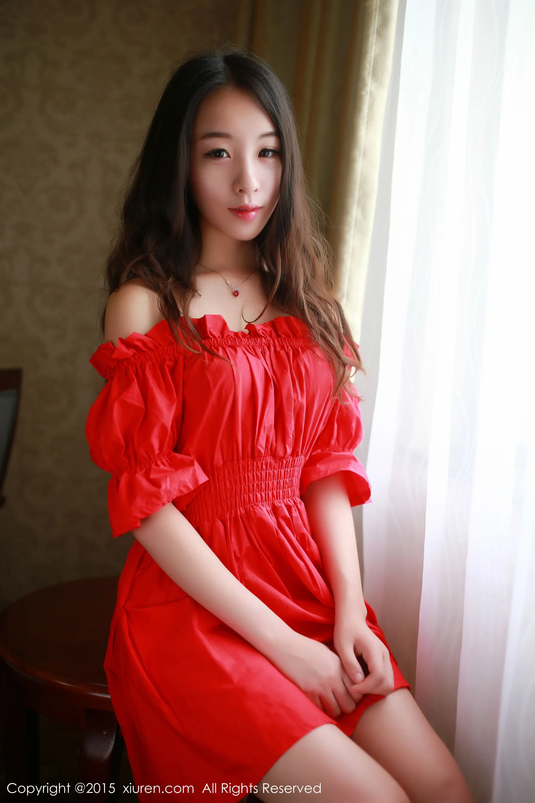 图片[6]-梓萱Crystal《连衣裙+热裤+网袜制服》 秀人网 No.347-COS写真在线网