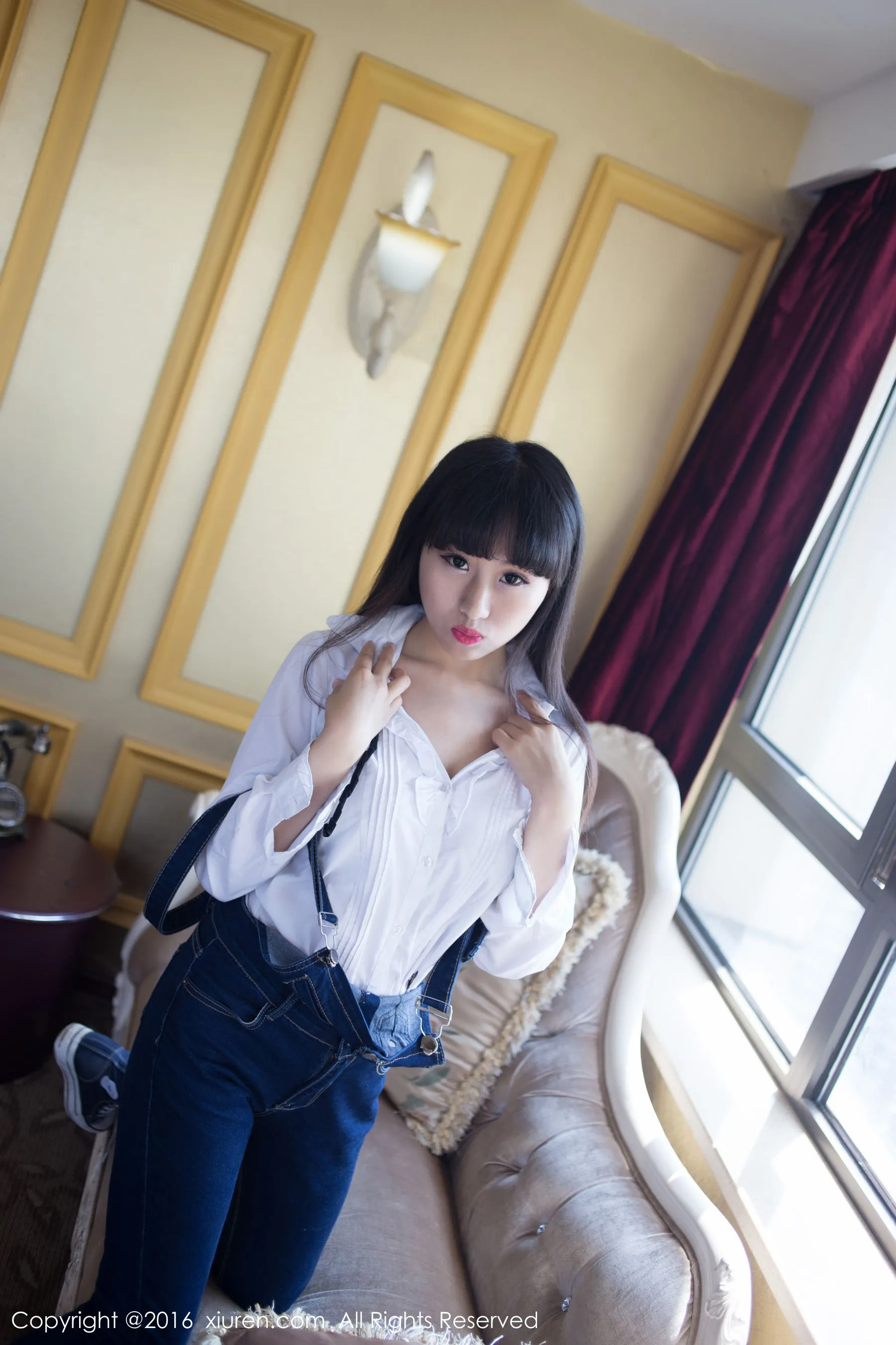 图片[2]-月音瞳《来自武汉的童颜巨乳妹子》 秀人网 No.520-COS写真在线网