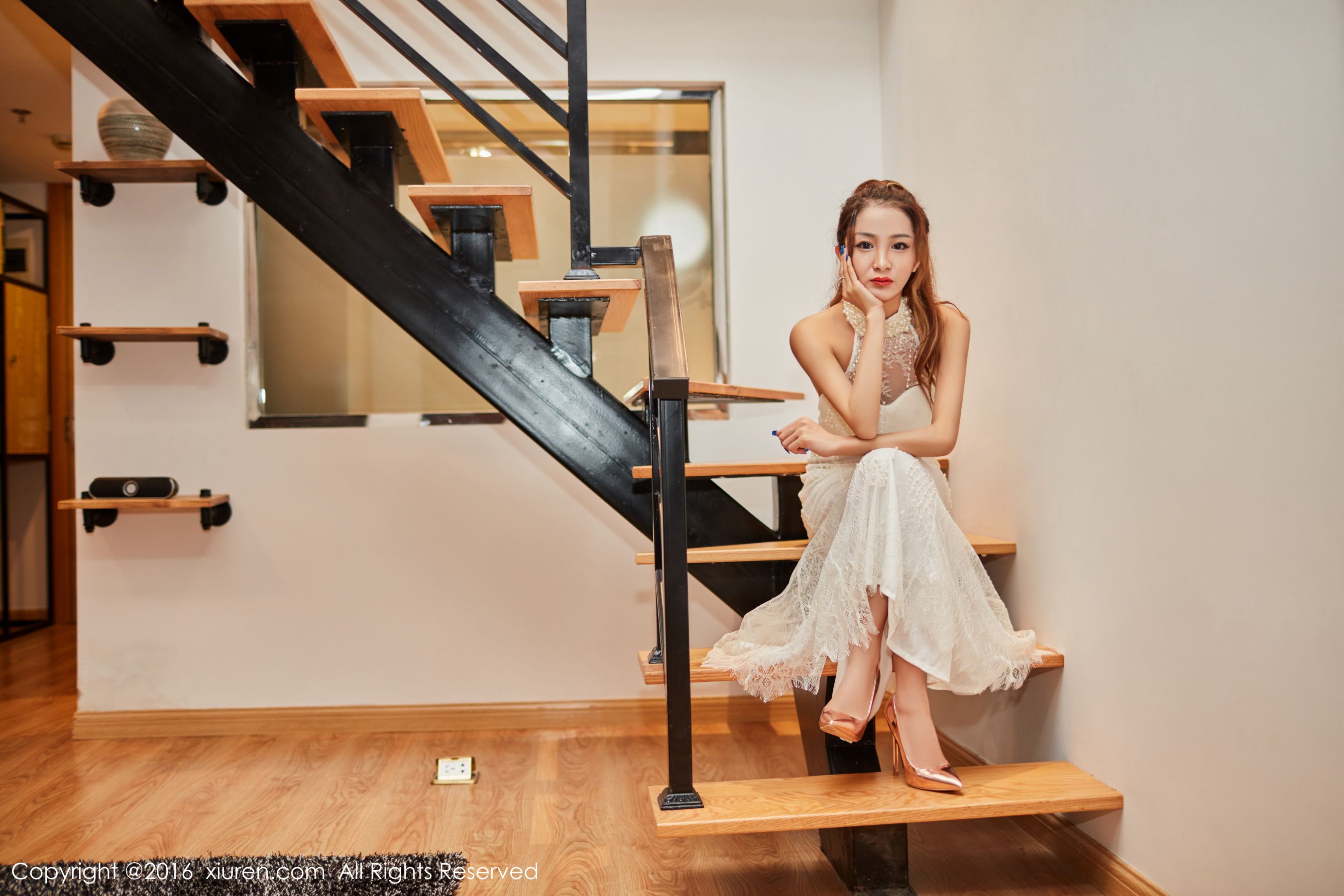 图片[5]-Sugar梁莹《修长的美腿与浑圆的翘臀》 秀人网 No.631-COS写真在线网