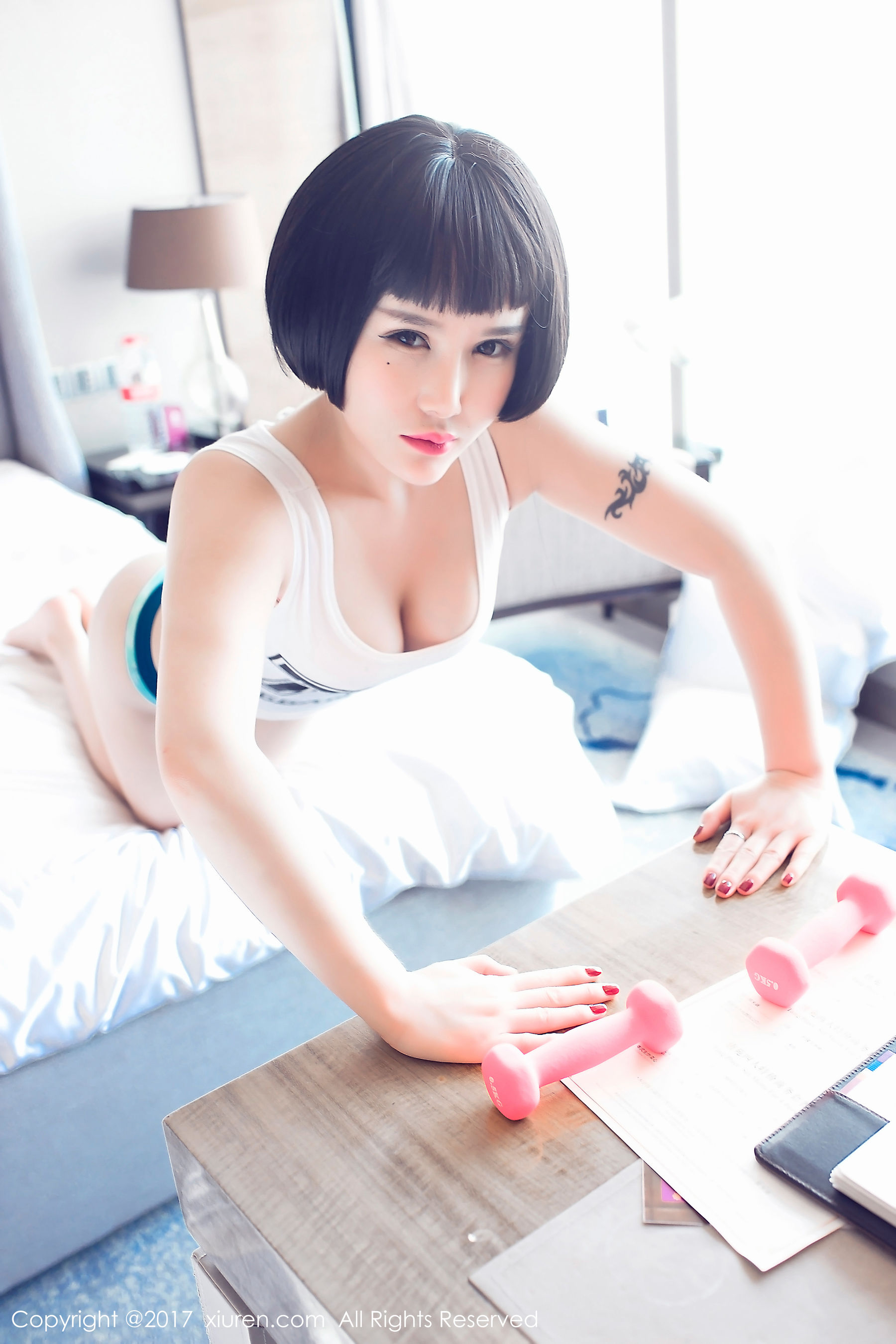 图片[6]-浑圆粉嫩新晋妹子@佑熙 秀人网XIUREN No.794-COS写真在线网