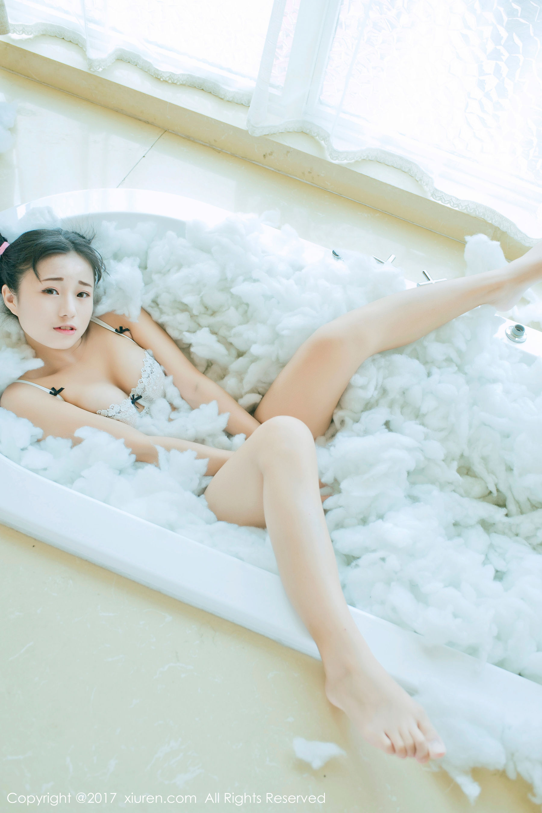 图片[4]-仓井优香《白色蕾丝吊带系列+连体日系高中体操服》 XiuRen 秀人网 NO.805-COS写真在线网