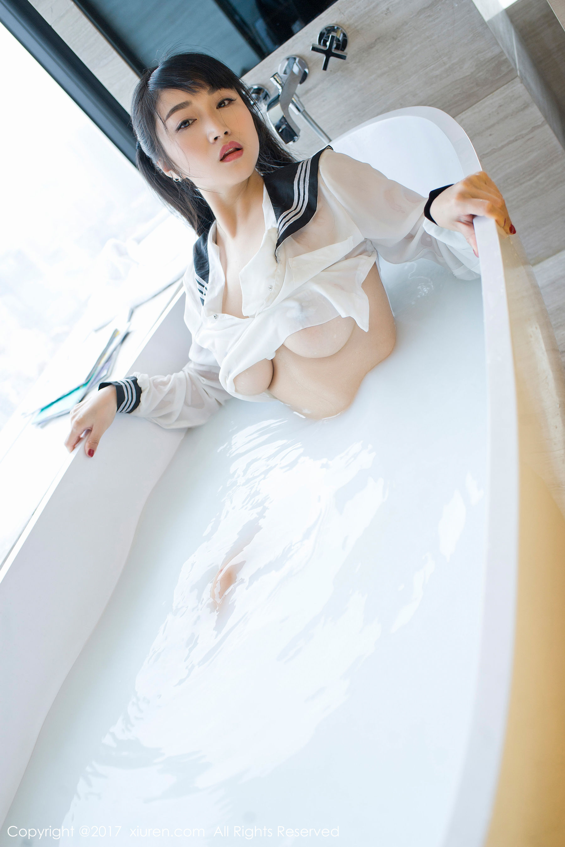 图片[6]-盼盼龙女sunny《牛奶浴学生装+透明学生装+黑色乳贴》 秀人 NO.853-COS写真在线网