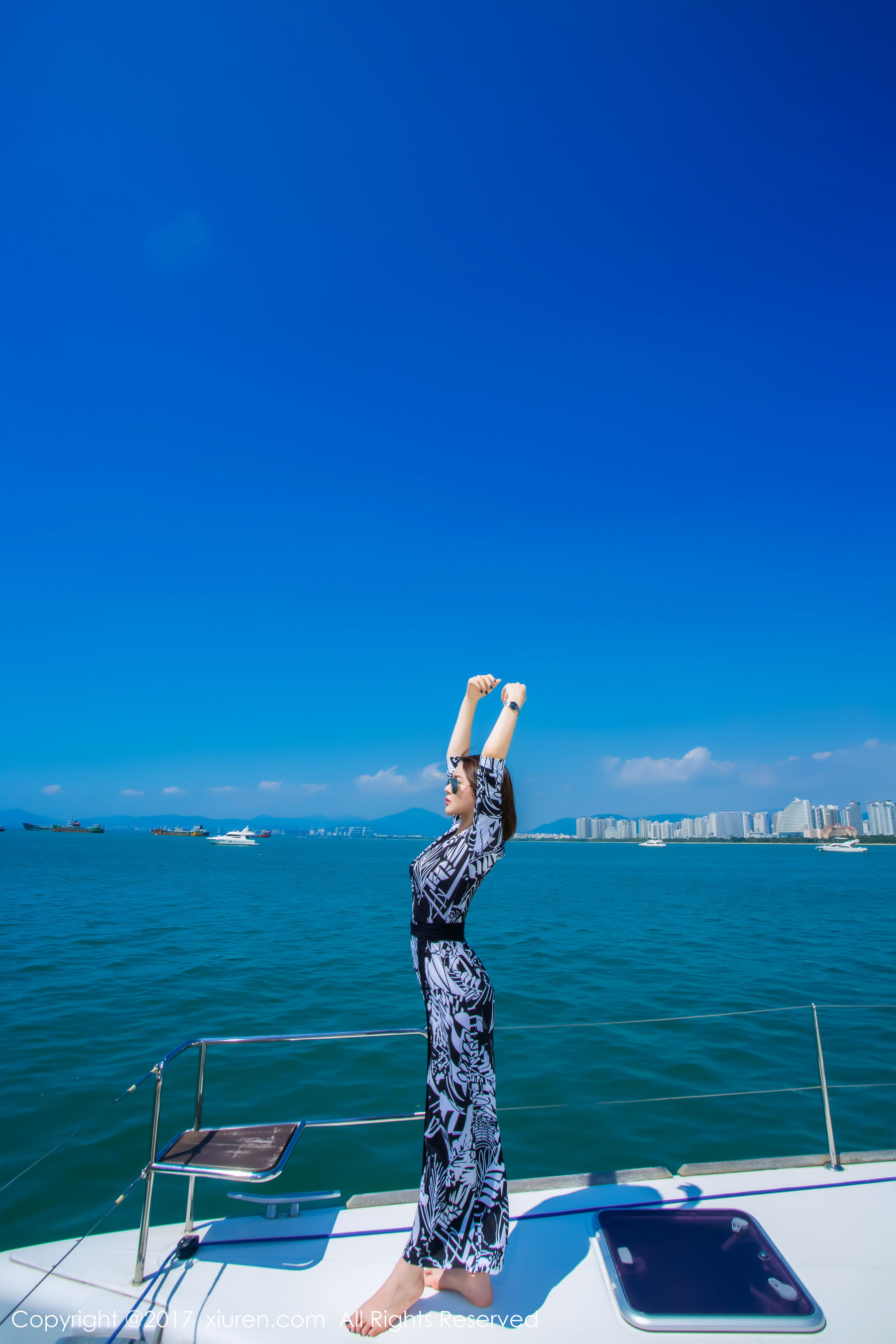图片[2]-模特女神廿十《海南三亚》 秀人 NO.858-COS写真在线网
