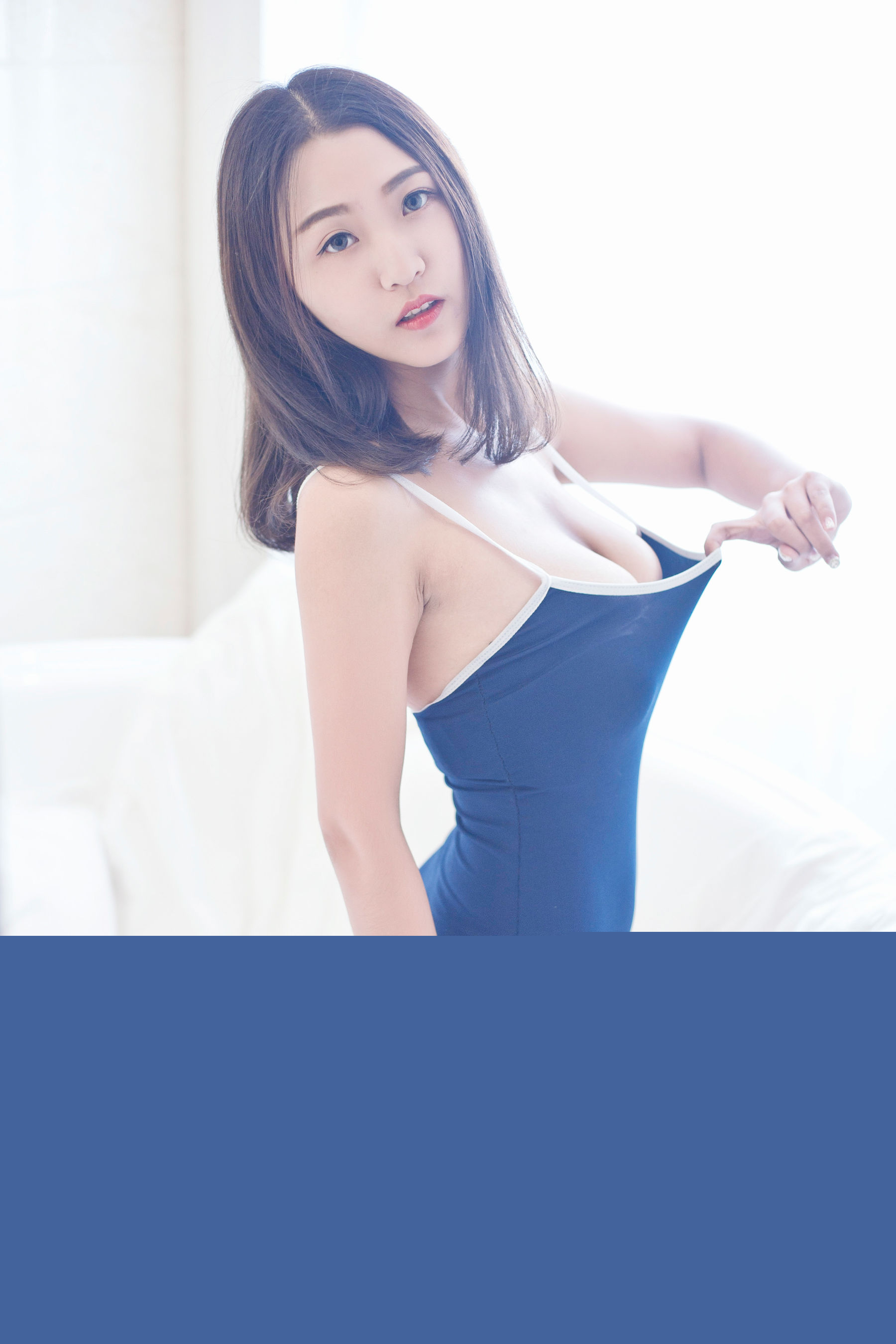 图片[6]-七月Julie《极品豪乳细腰的软姊妹》 XiuRen 秀人网 No.964-COS写真在线网