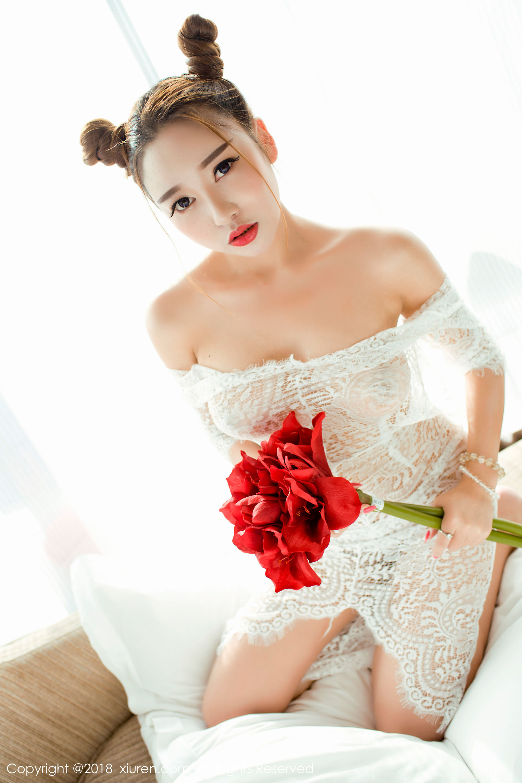 图片[5]-李梓熙《性感E罩杯巨乳美女》 秀人网XIUREN No.985-COS写真在线网