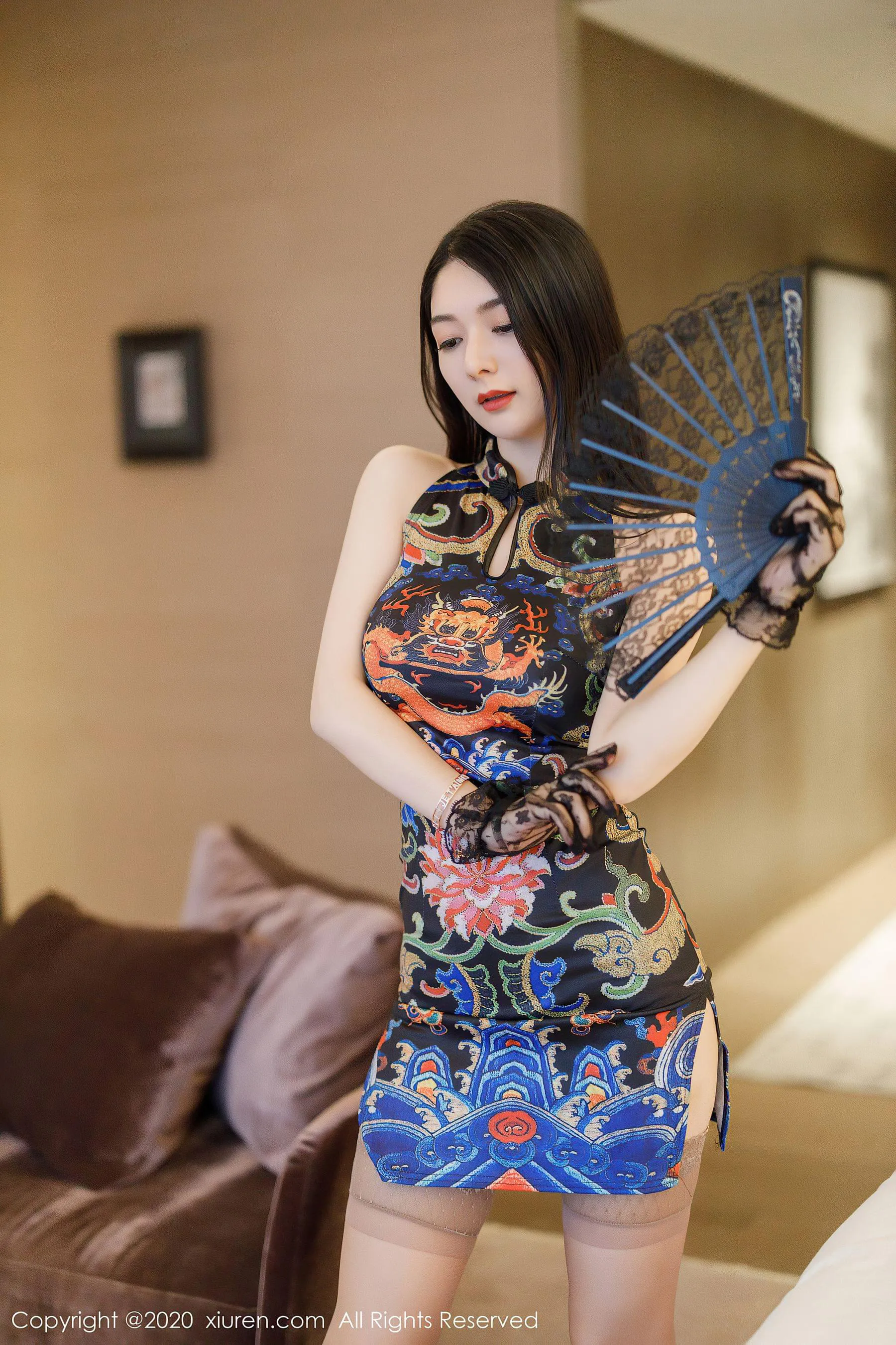 图片[2]-秀人XIUREN No.2366 Angela小热巴-COS写真在线网