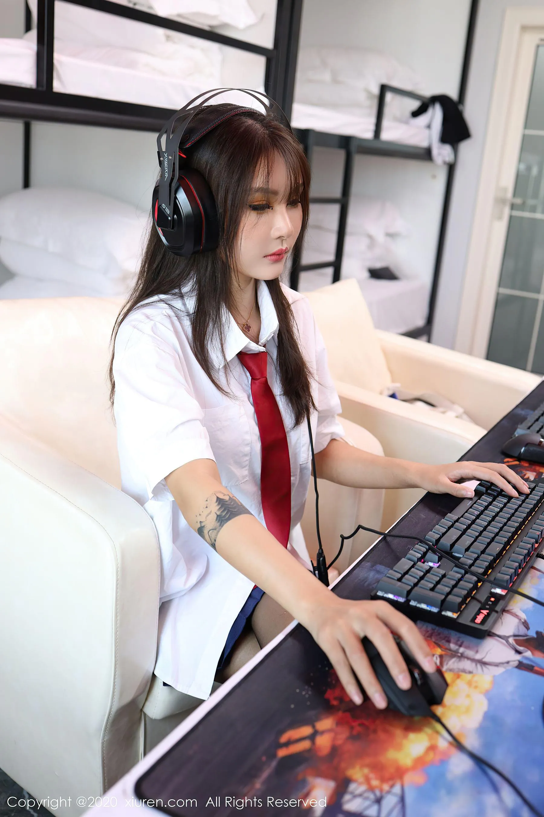 图片[3]-秀人 No.2461 Emily顾奈奈-COS写真在线网