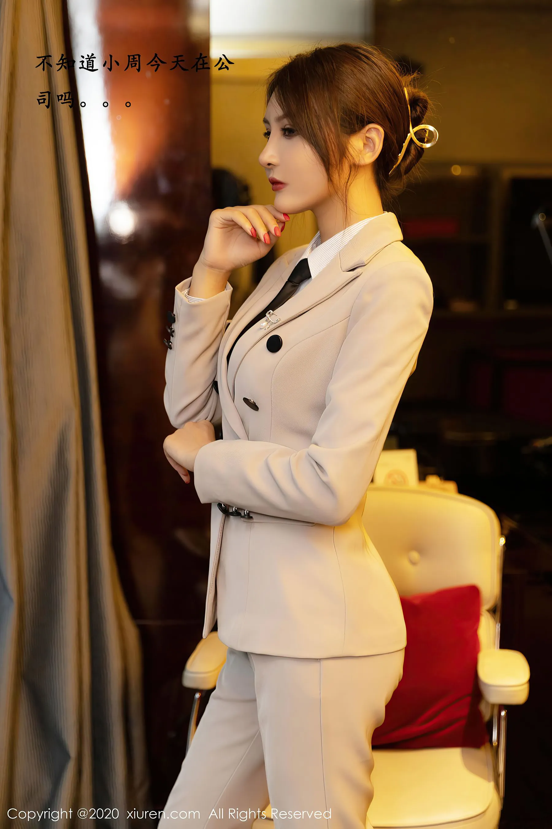 图片[4]-秀人 No.2857 @周于希Sandy&@Emily顾奈奈-COS写真在线网