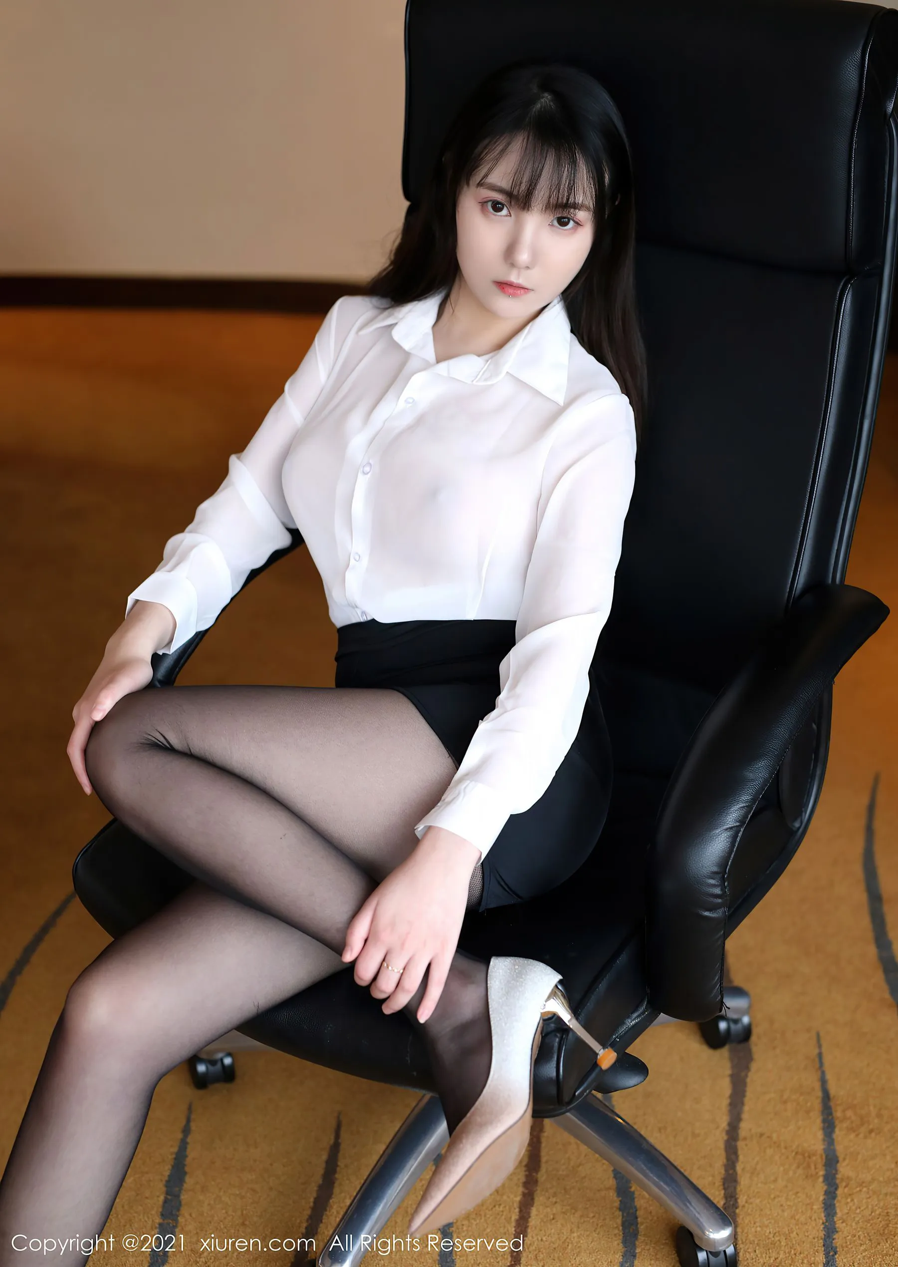 图片[5]-秀人 No.3076 揉揉肉肉-COS写真在线网