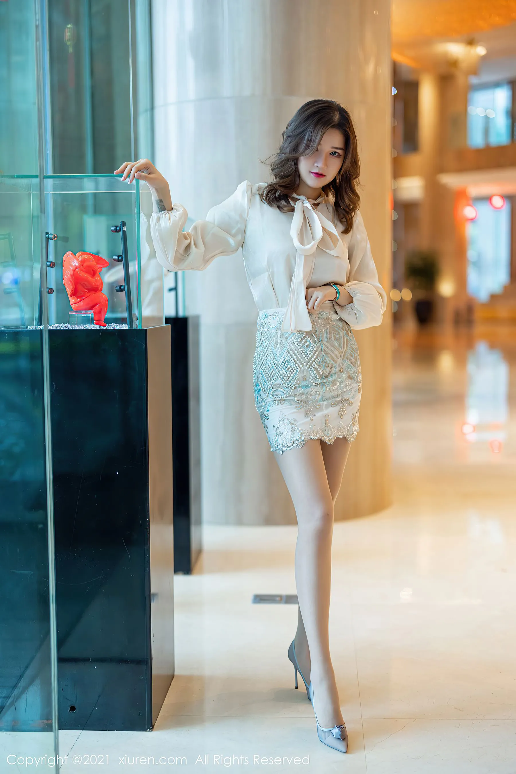 图片[5]-秀人 No.3211 芷萱mimi-COS写真在线网