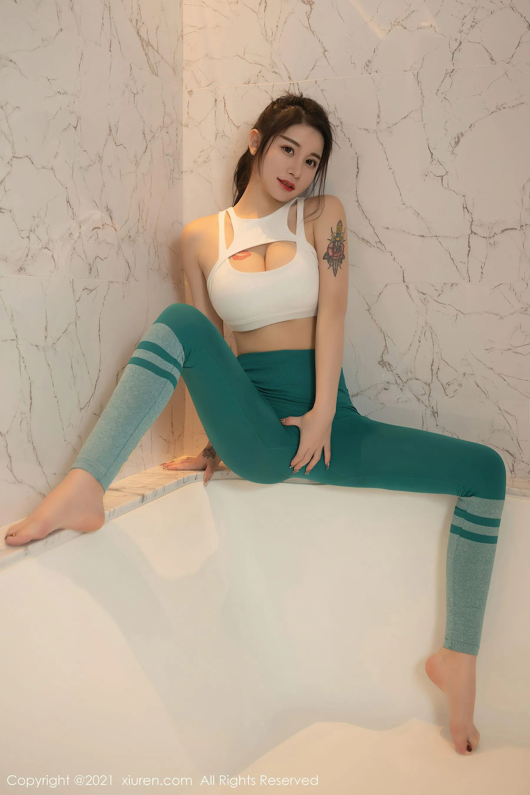 图片[5]-秀人 No.3320 美七Mia-COS写真在线网