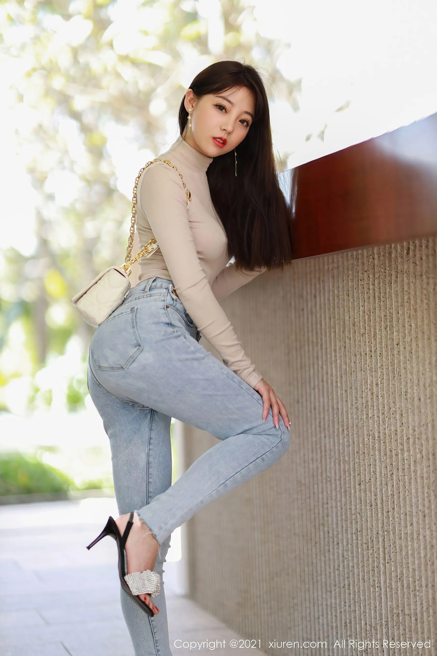 图片[3]-秀人 No.3369 佘贝拉bella-COS写真在线网