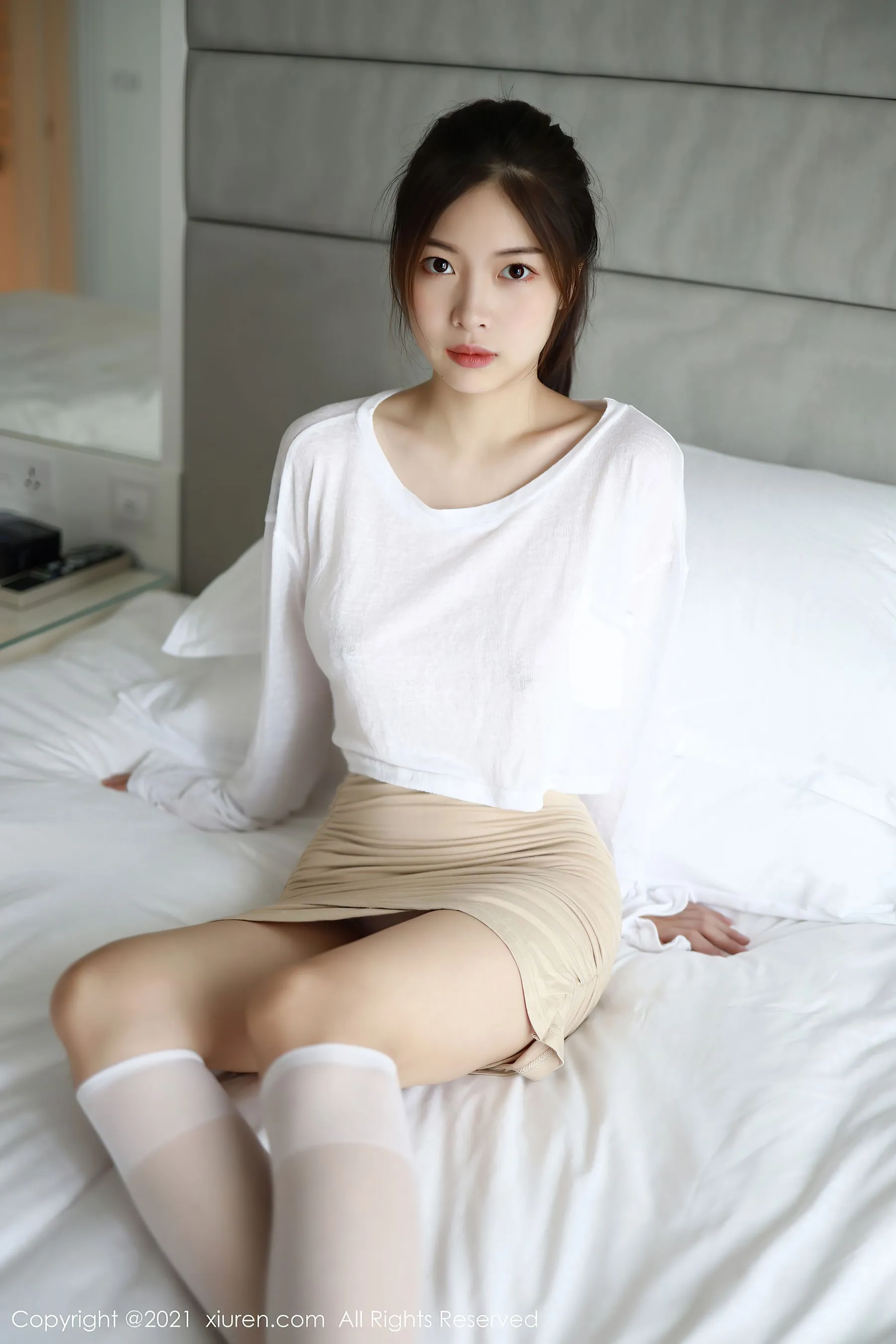 图片[2]-秀人 No.3792 明日花桃桃-COS写真在线网