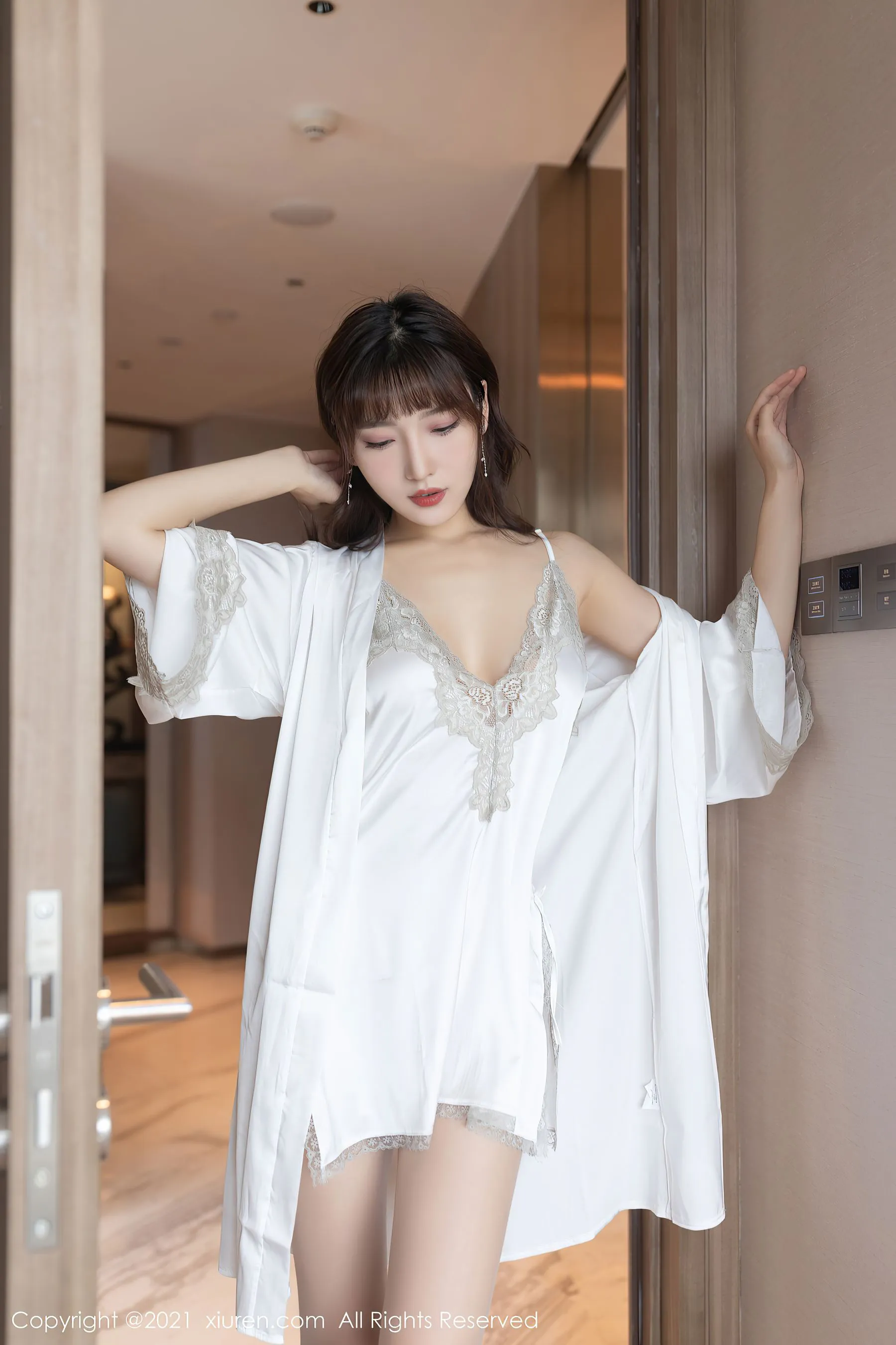 图片[2]-秀人 No.3861 陆萱萱-COS写真在线网