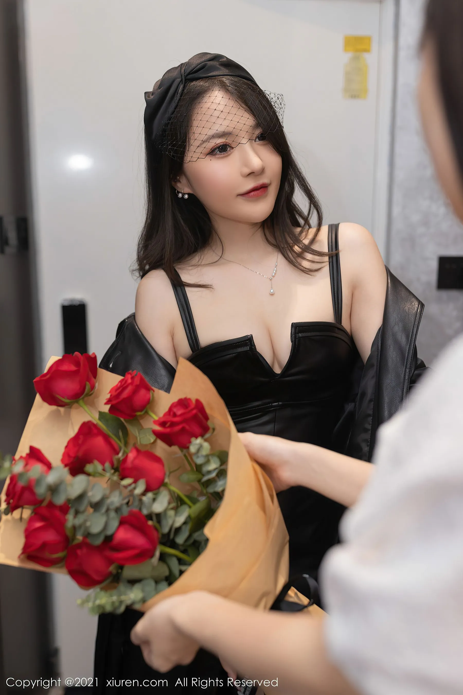 图片[4]-秀人 No.4021 鱼子酱Fish-COS写真在线网