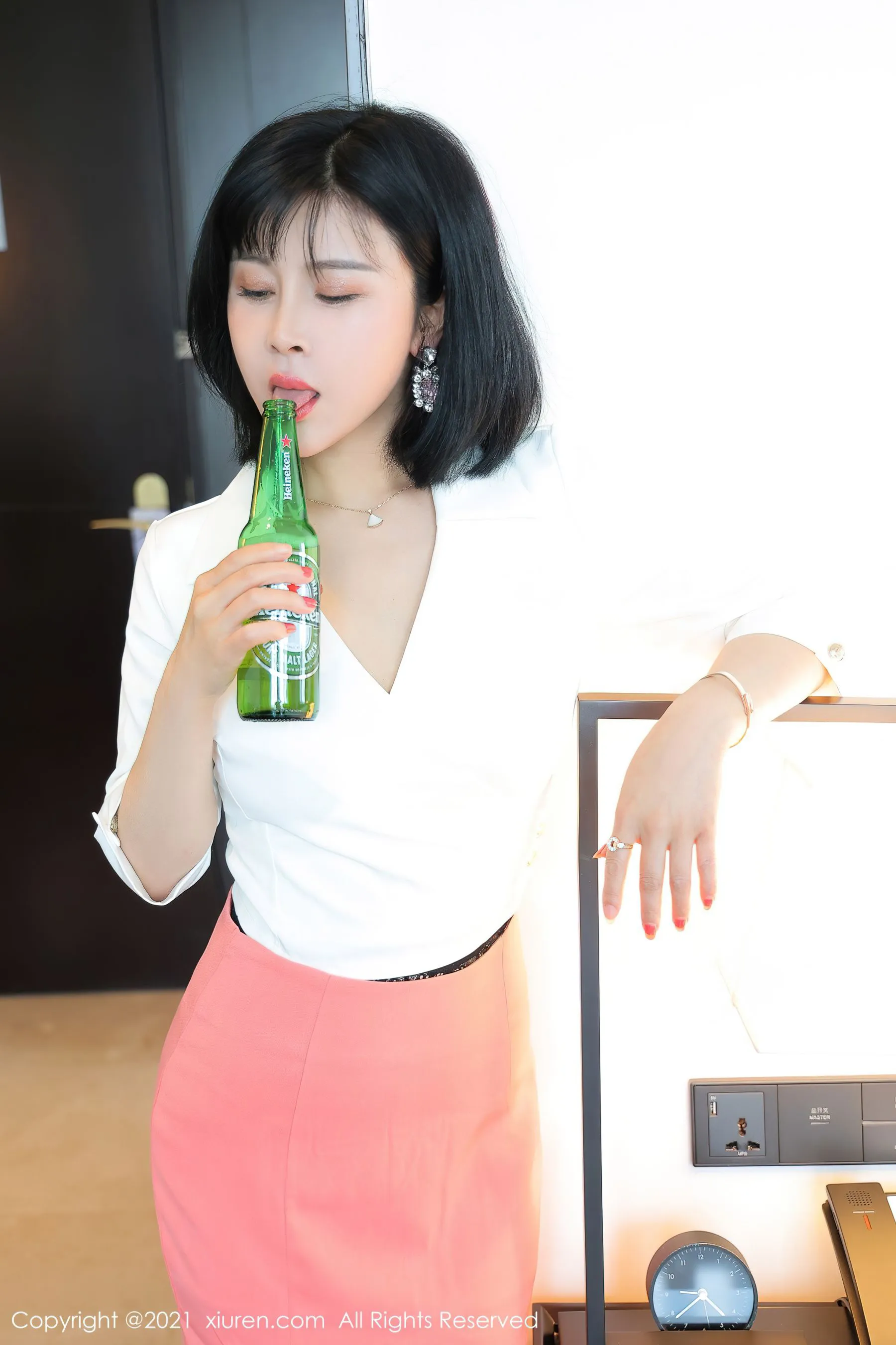 图片[6]-秀人 No.4047 乖乖小野喵&Lucky沈欢欣-COS写真在线网