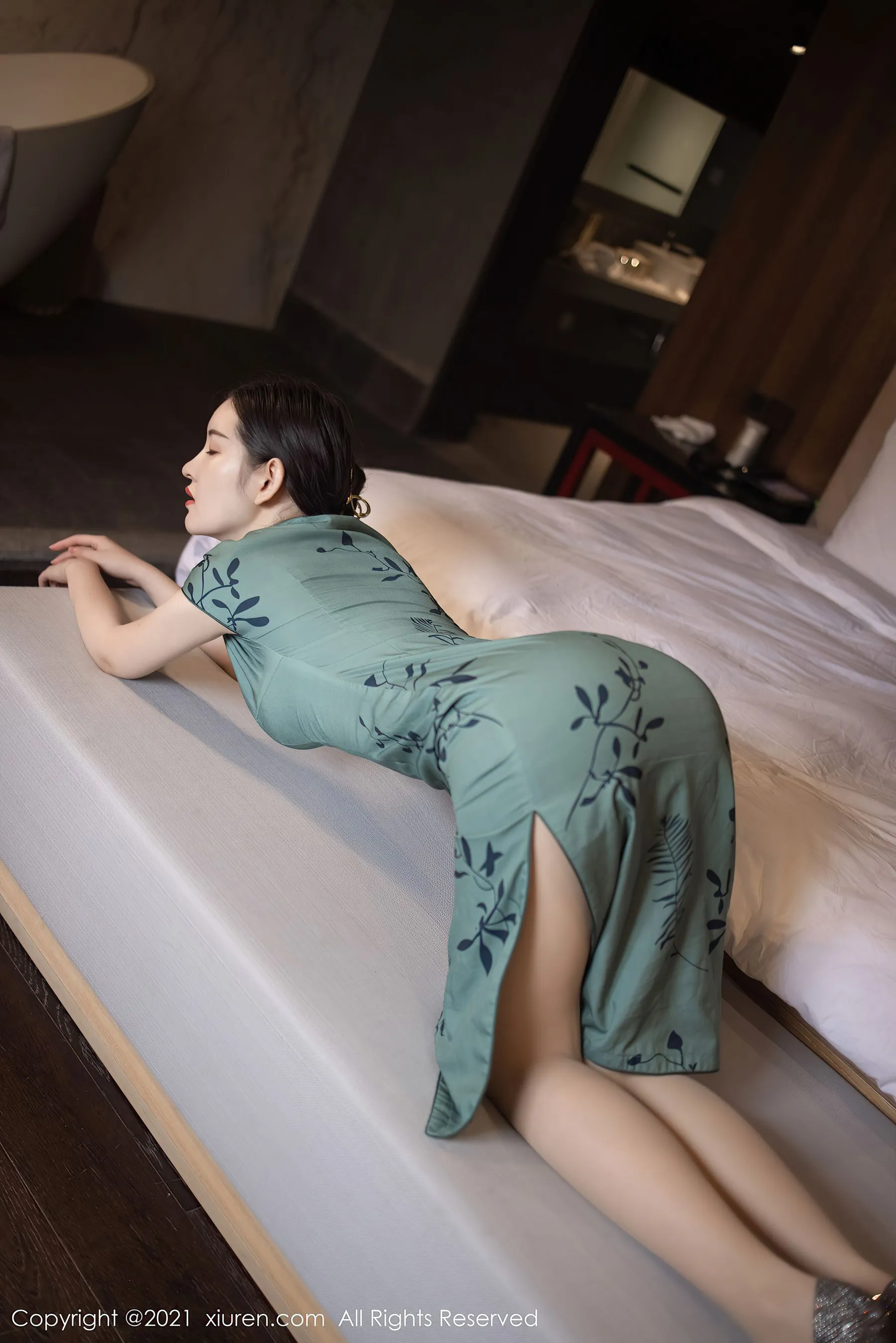 图片[3]-秀人 No.4048 沈梦瑶-COS写真在线网