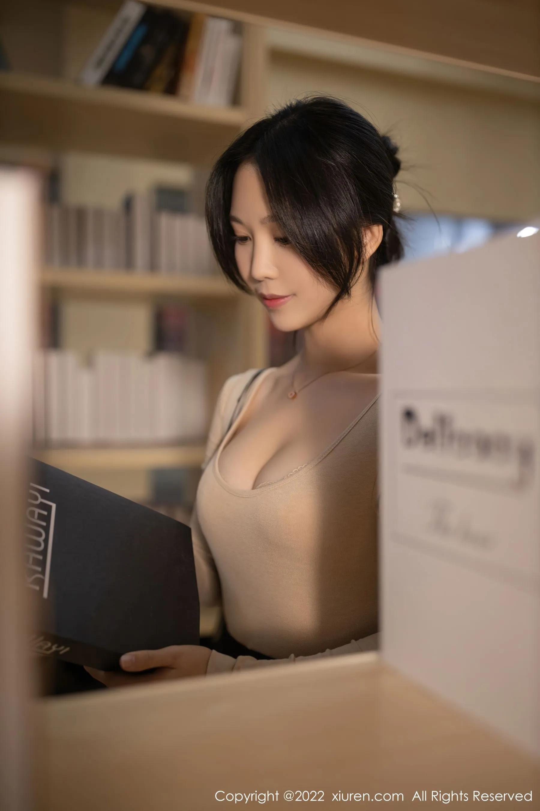 图片[2]-秀人 No.4523 利世-COS写真在线网