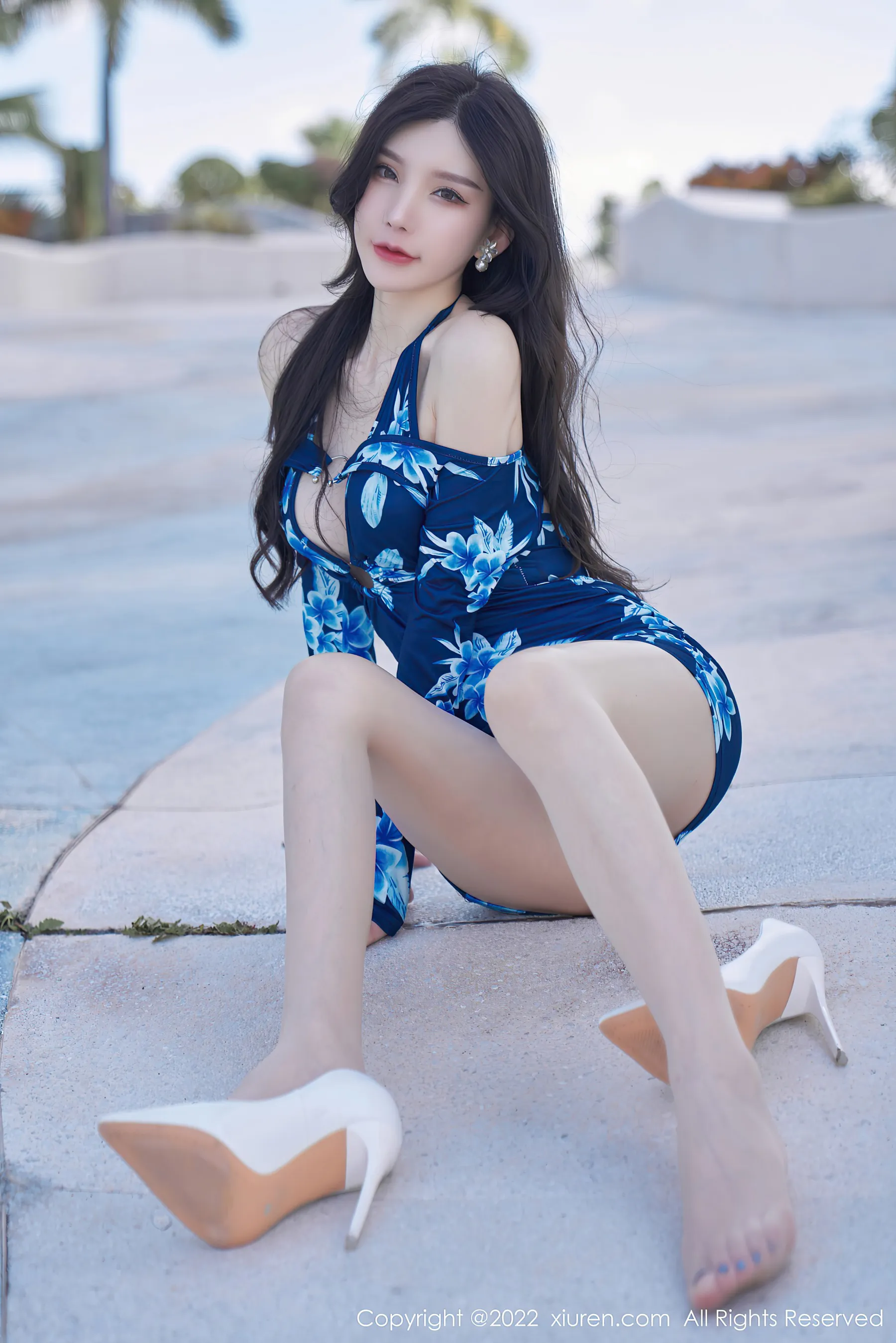图片[2]-秀人网 No.4563 周于希Sally 丝袜女神三亚旅拍-COS写真在线网