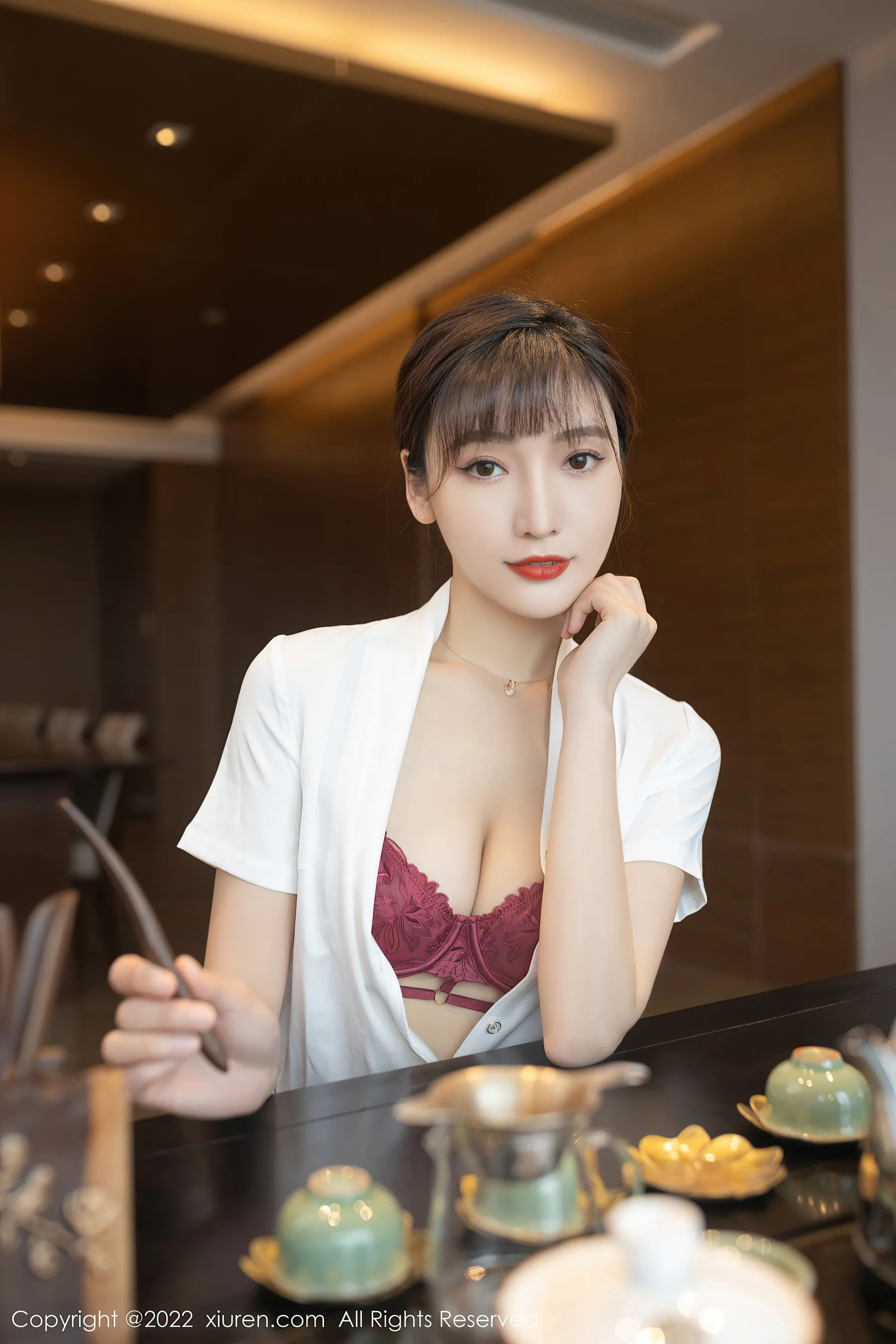 图片[2]-秀人网 No.4694 陆萱萱 短裙旅拍-COS写真在线网