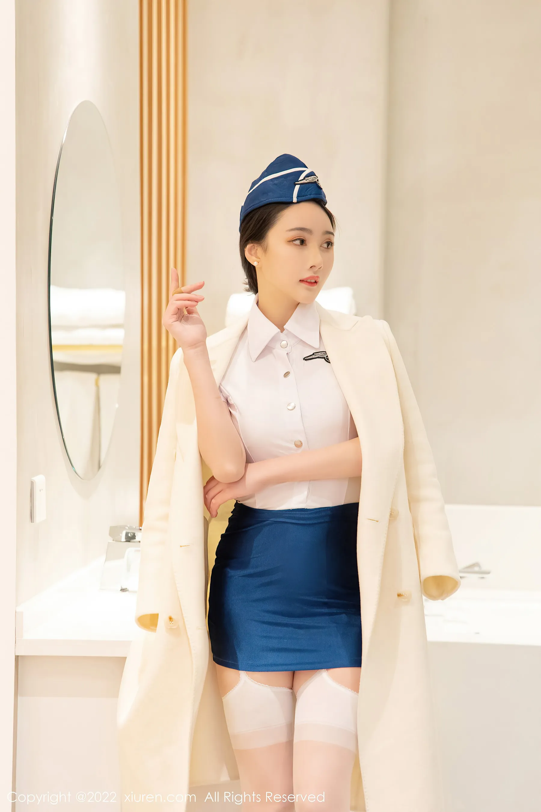 图片[2]-秀人网 No.4750 summer宝宝 空姐制服丝袜-COS写真在线网