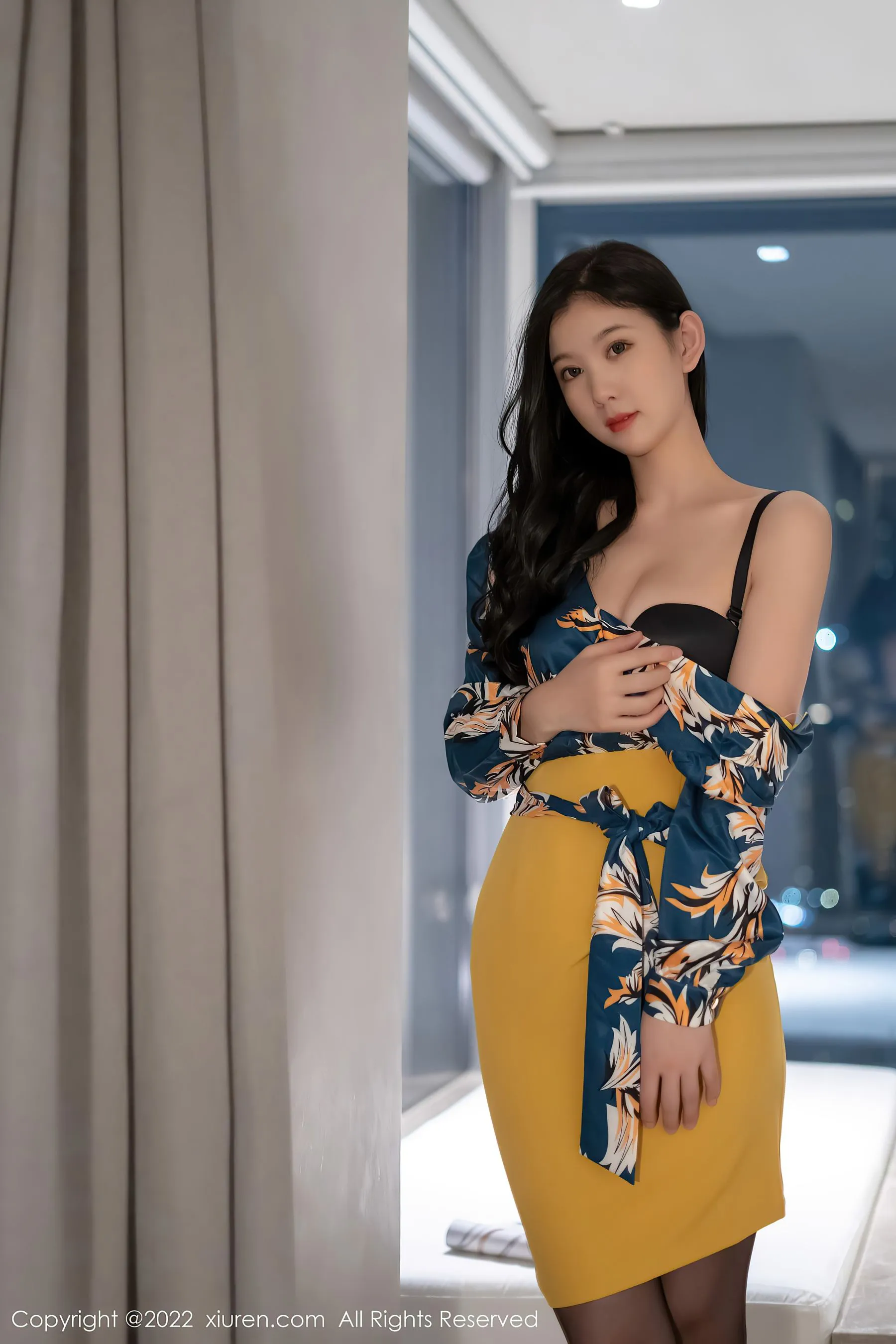 图片[3]-秀人网 No.4880 李雅柔182CM 黑丝美腿-COS写真在线网