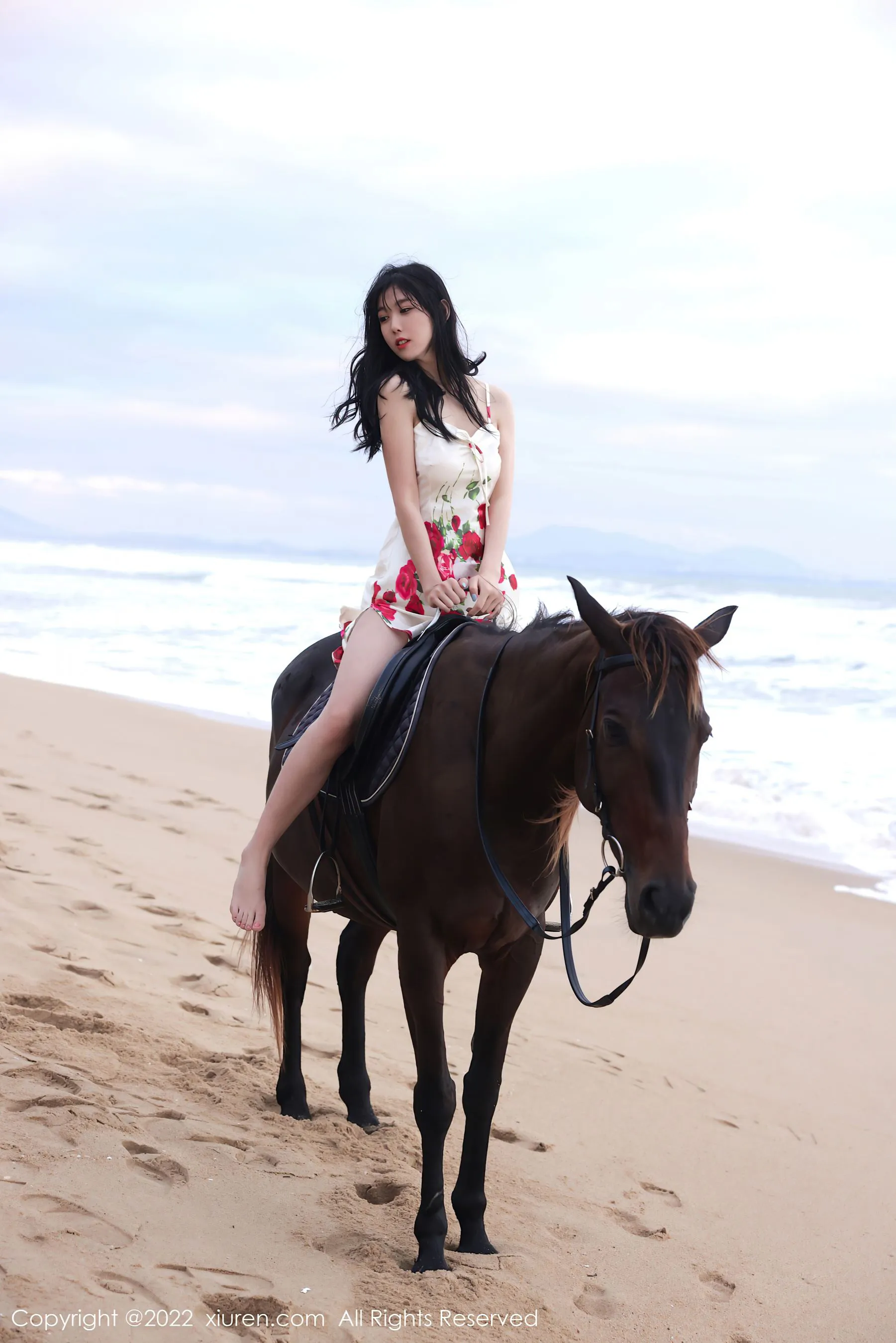 图片[5]-秀人网 No.4915 李雅柔182CM 海边美女性感写真-COS写真在线网