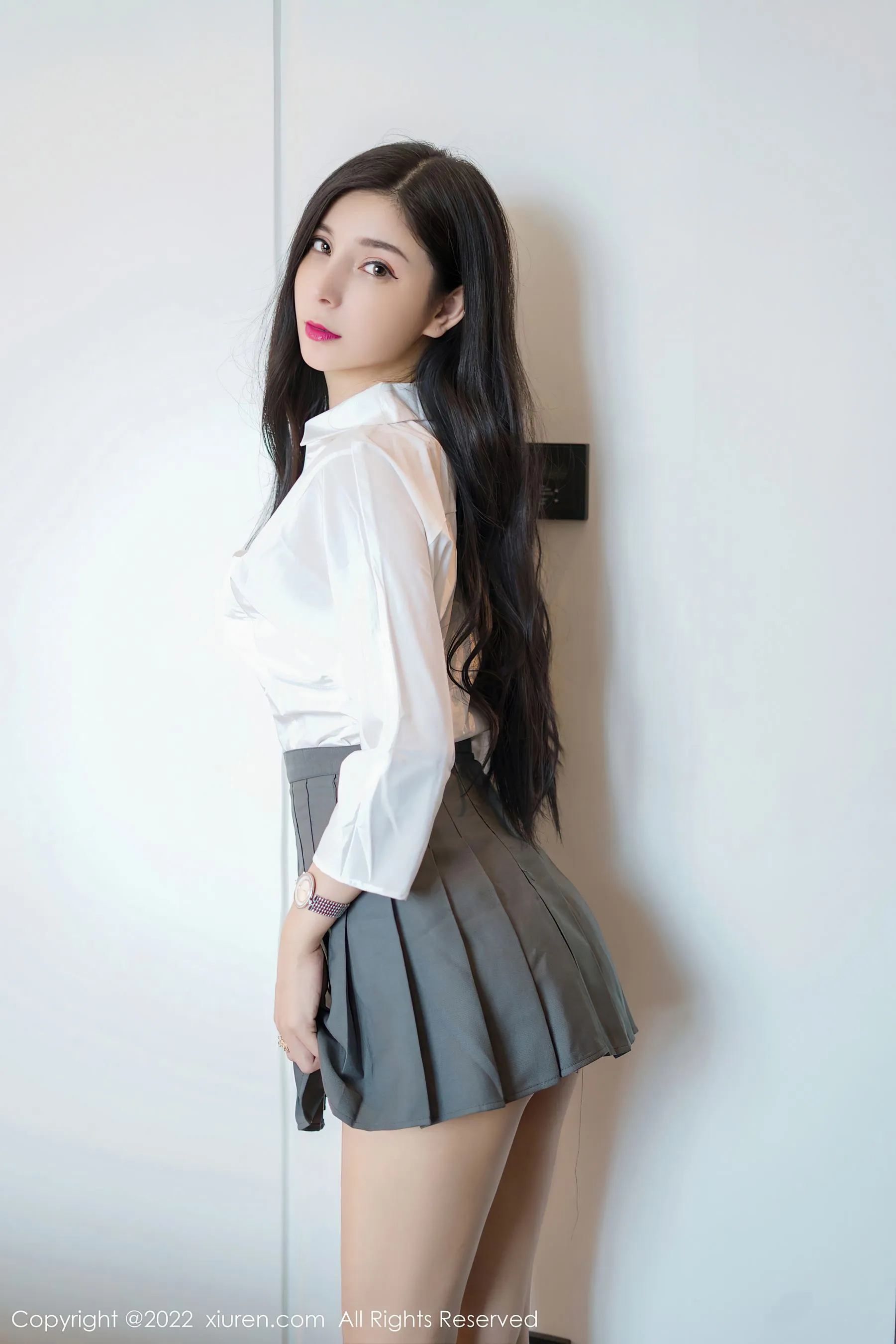 图片[5]-秀人网 No.4918 小蛮妖Yummy 美臀短裙-COS写真在线网