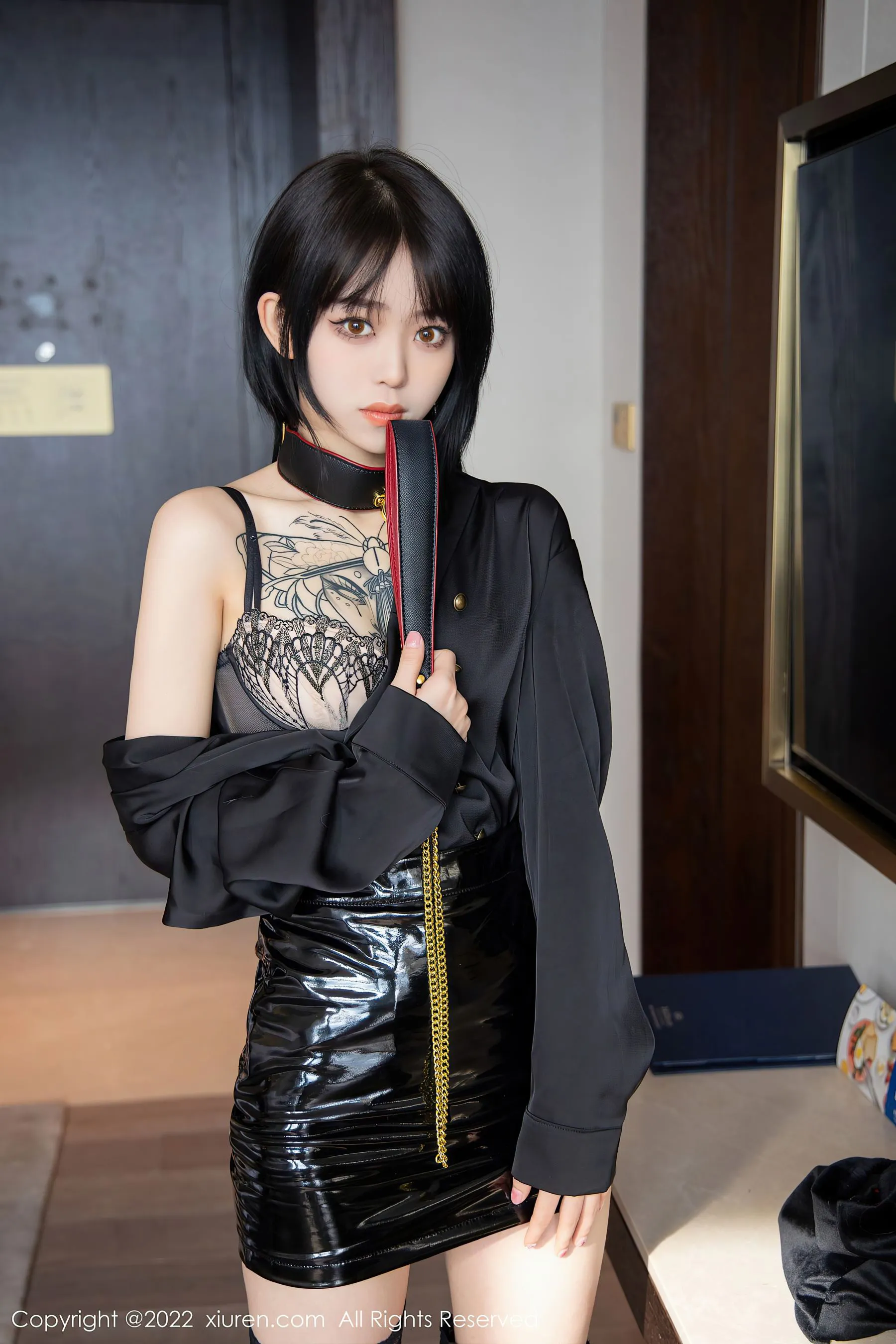 图片[6]-秀人网 No.4927 奶瓶. 黑丝美腿-COS写真在线网