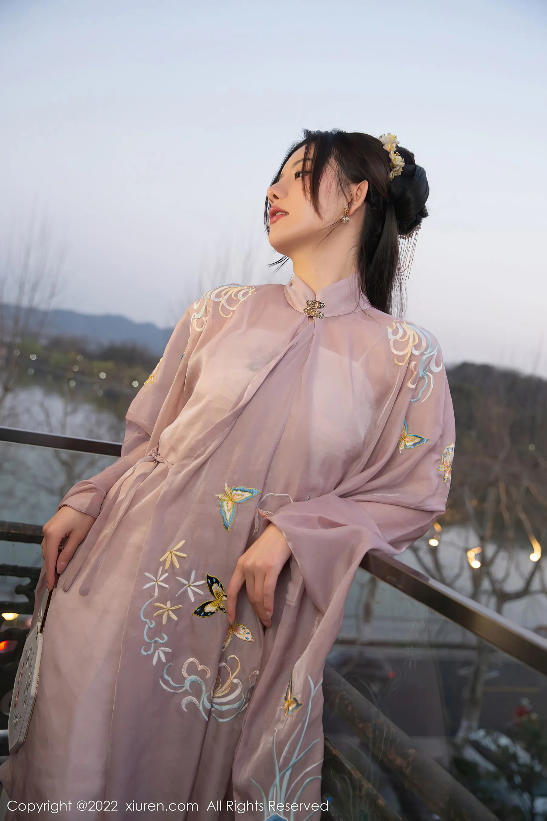 图片[2]-秀人网 No.4945 就是阿朱啊 古装美腿-COS写真在线网