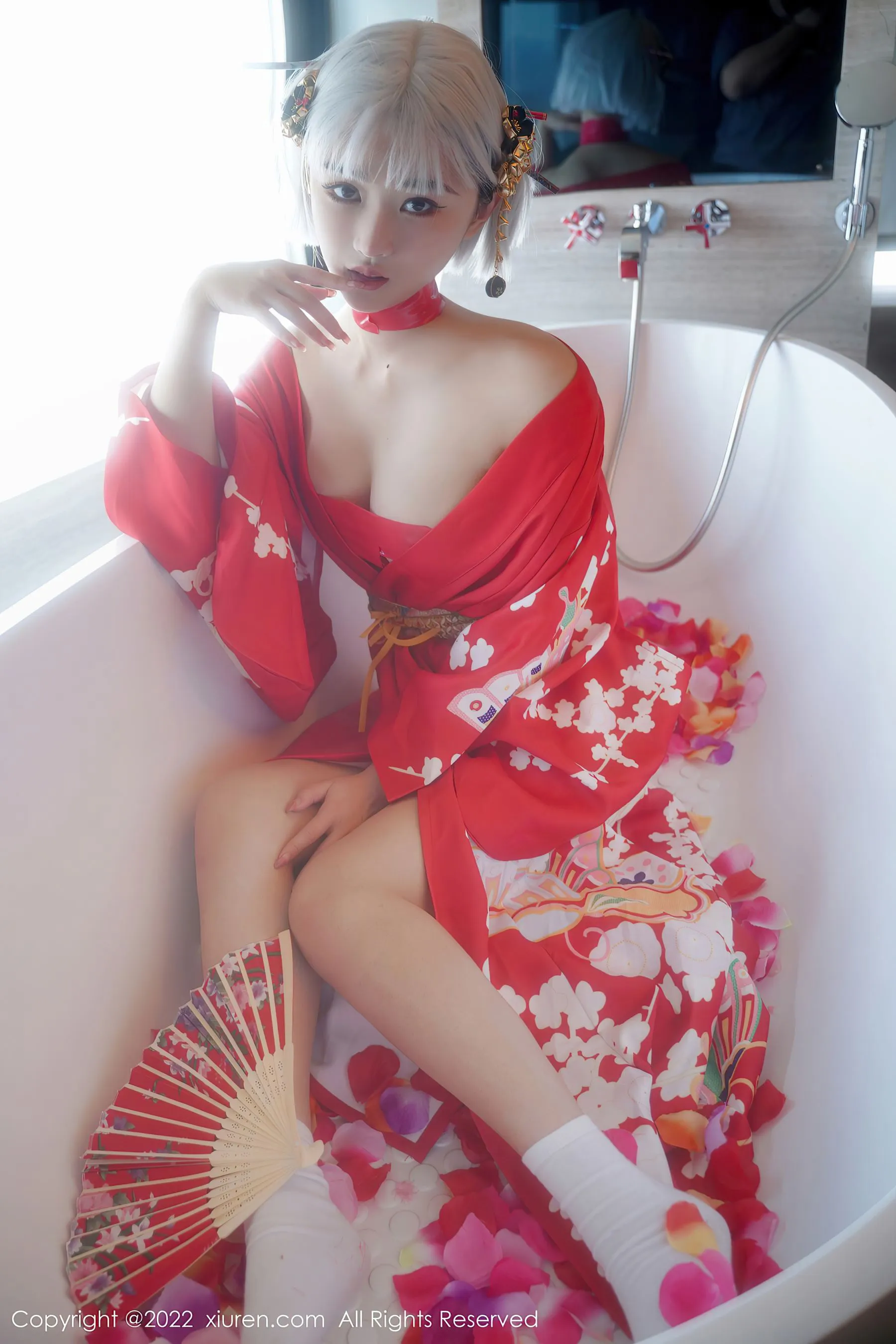 图片[2]-秀人网 No.5134 西门小玉 浴缸美腿-COS写真在线网