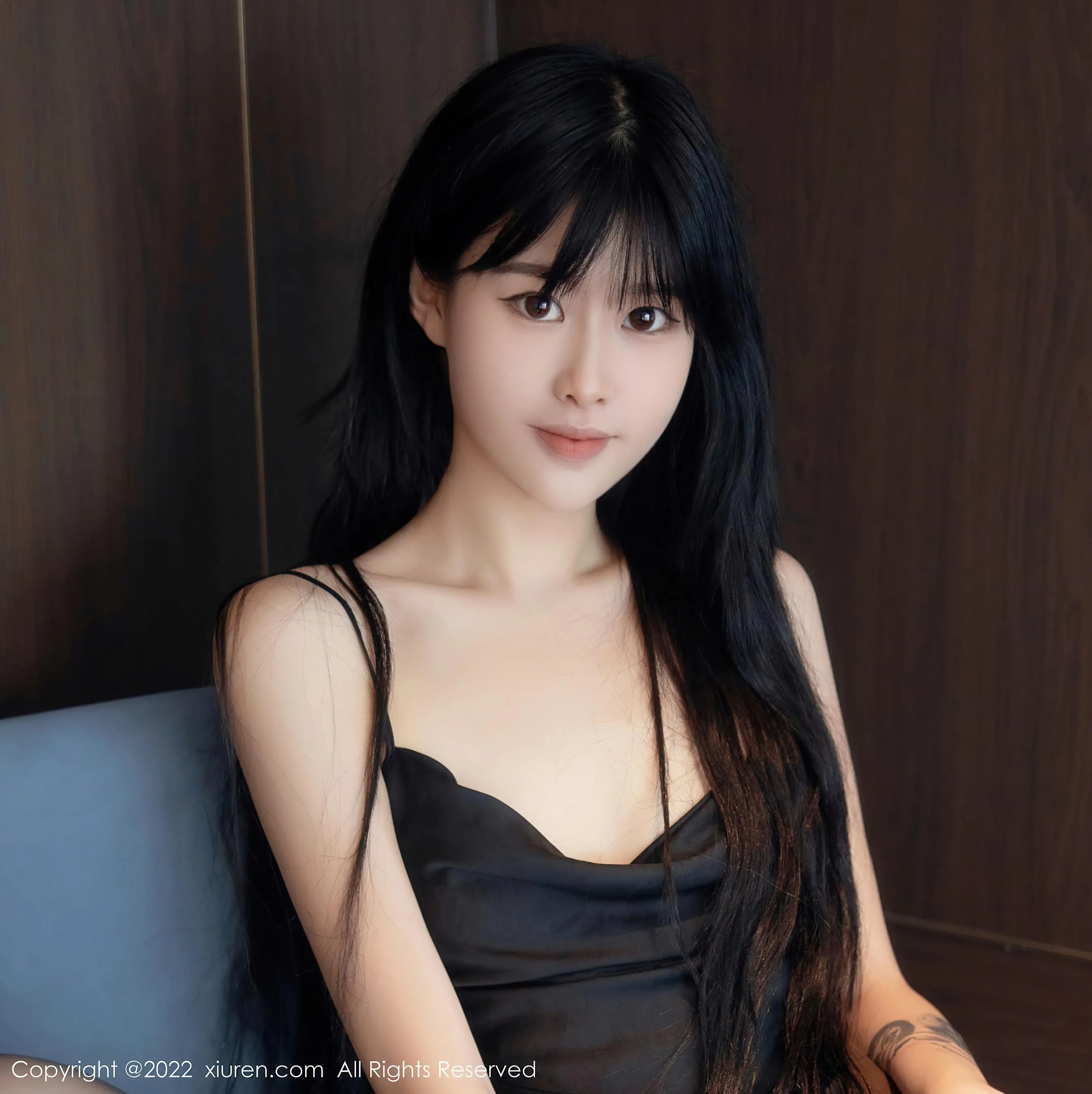 图片[2]-秀人网 No.5228 77qiqi-COS写真在线网