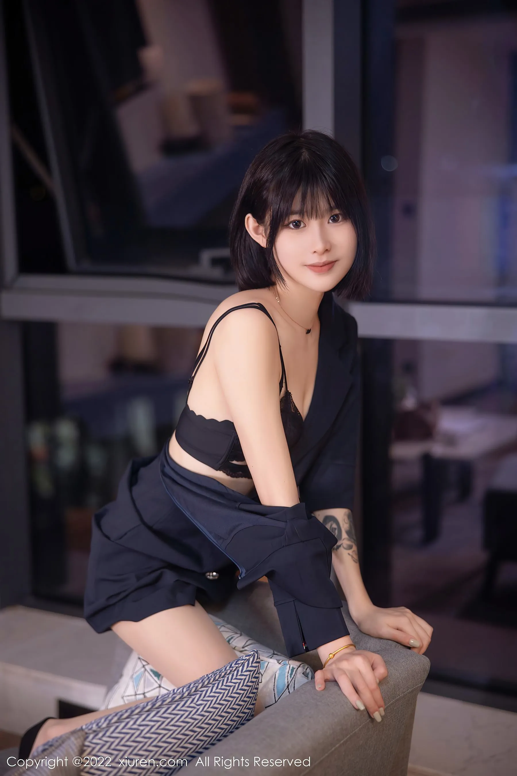 图片[2]-秀人网 No.5329 77qiqi 美腿丝袜-COS写真在线网
