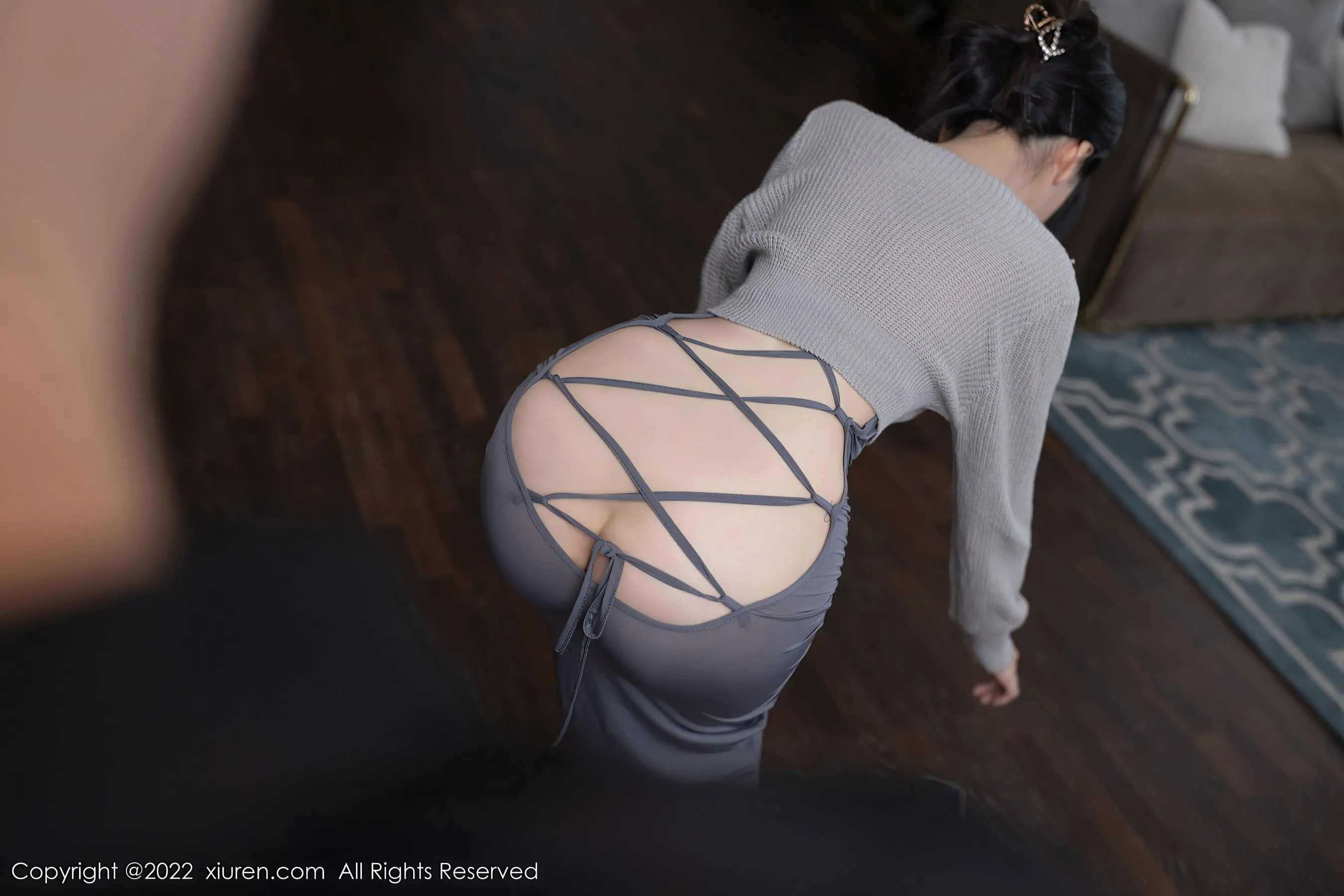 图片[6]-秀人网 No.5620 利世 裙子美臀-COS写真在线网