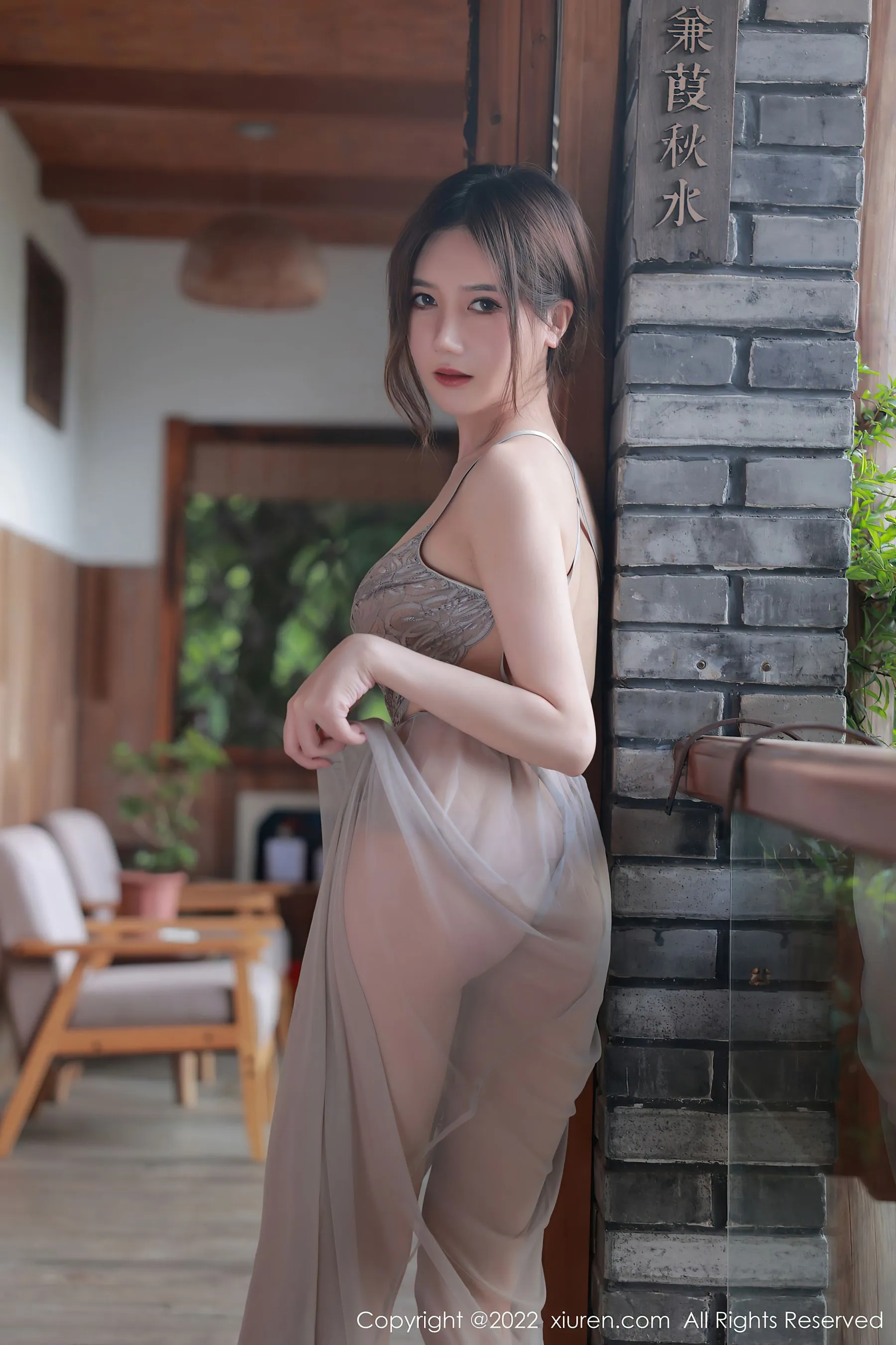 图片[4]-秀人网 No.5660 古月小同学 吊带裙美腿-COS写真在线网