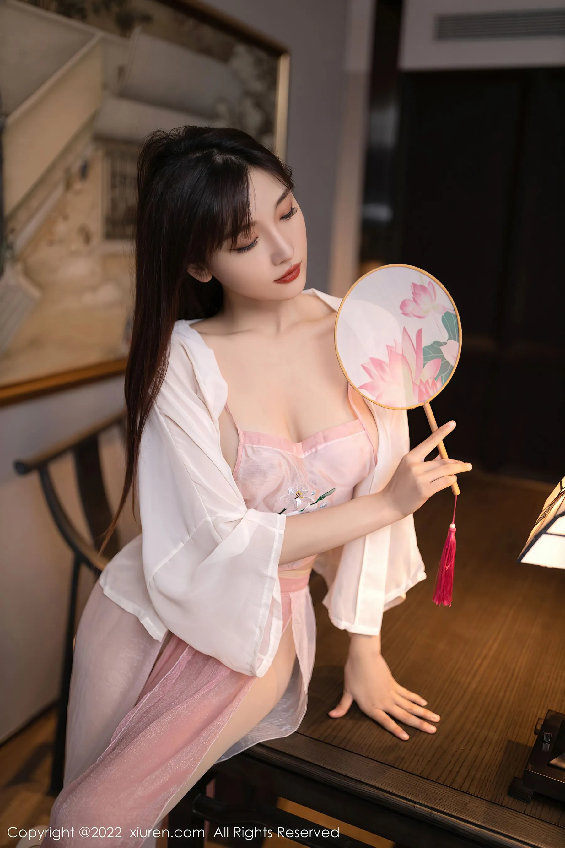 图片[3]-秀人网 No.5666 陆萱萱 古装美腿-COS写真在线网