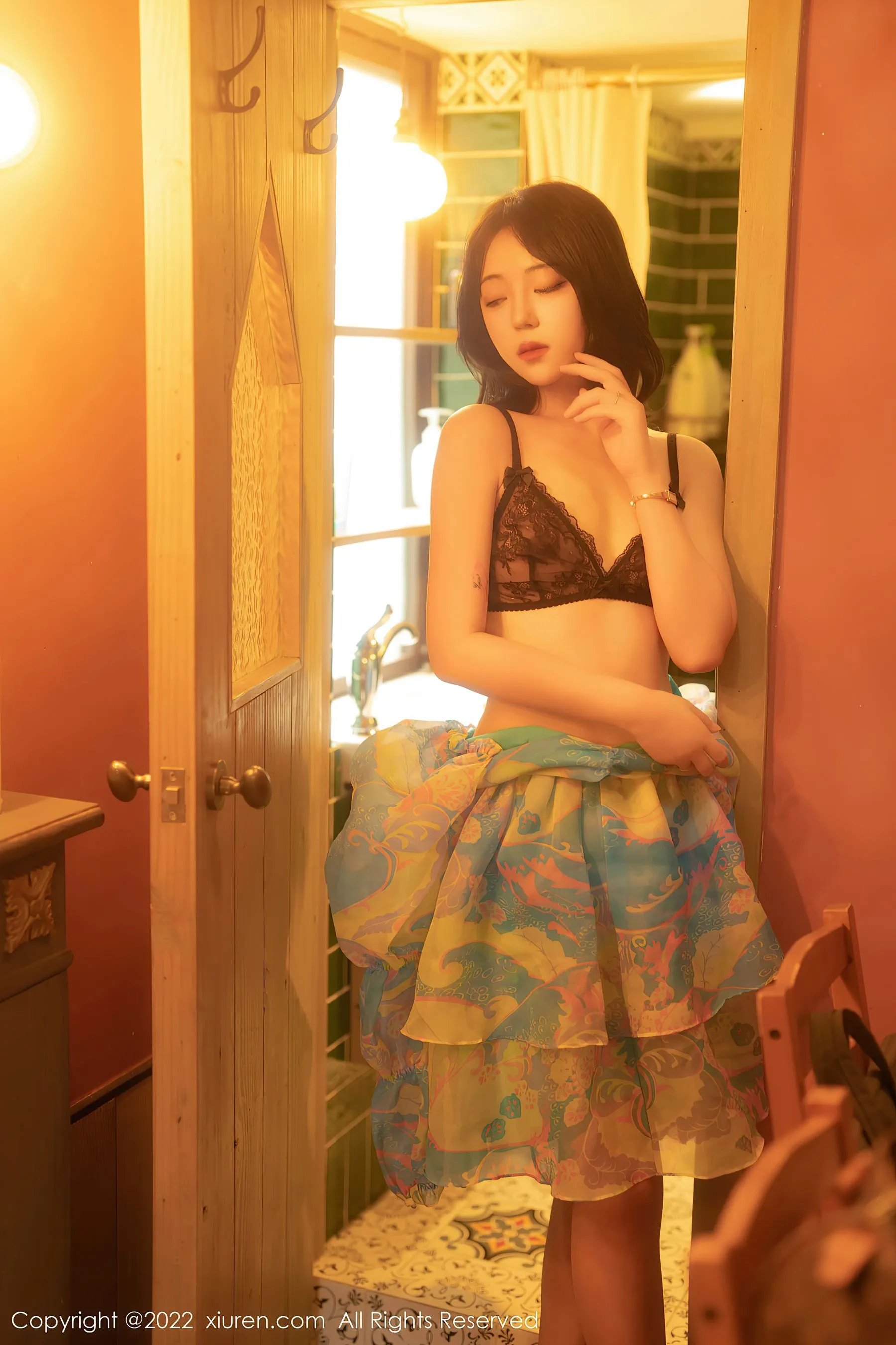 图片[6]-秀人网 No.5749 露露luncy 长裙美腿-COS写真在线网