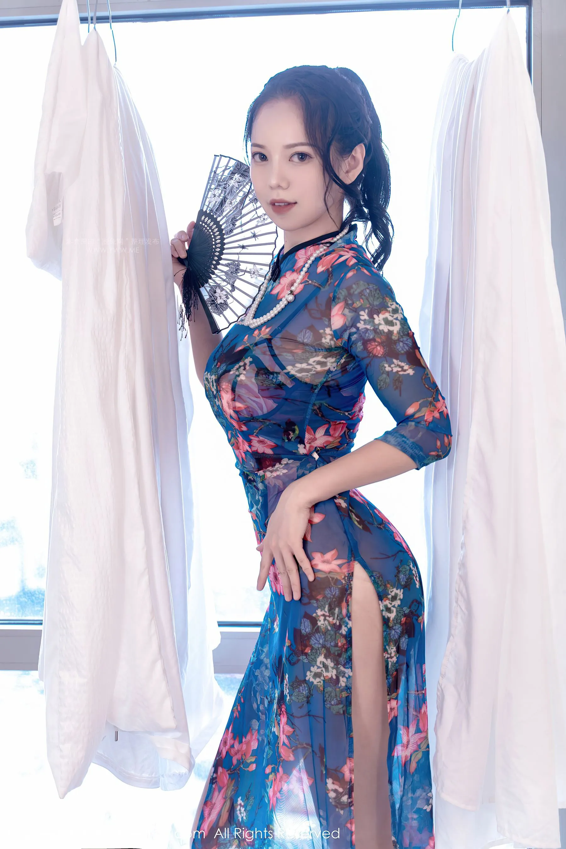 图片[6]-秀人网 No.5819 大美妞儿 旗袍丝袜-COS写真在线网
