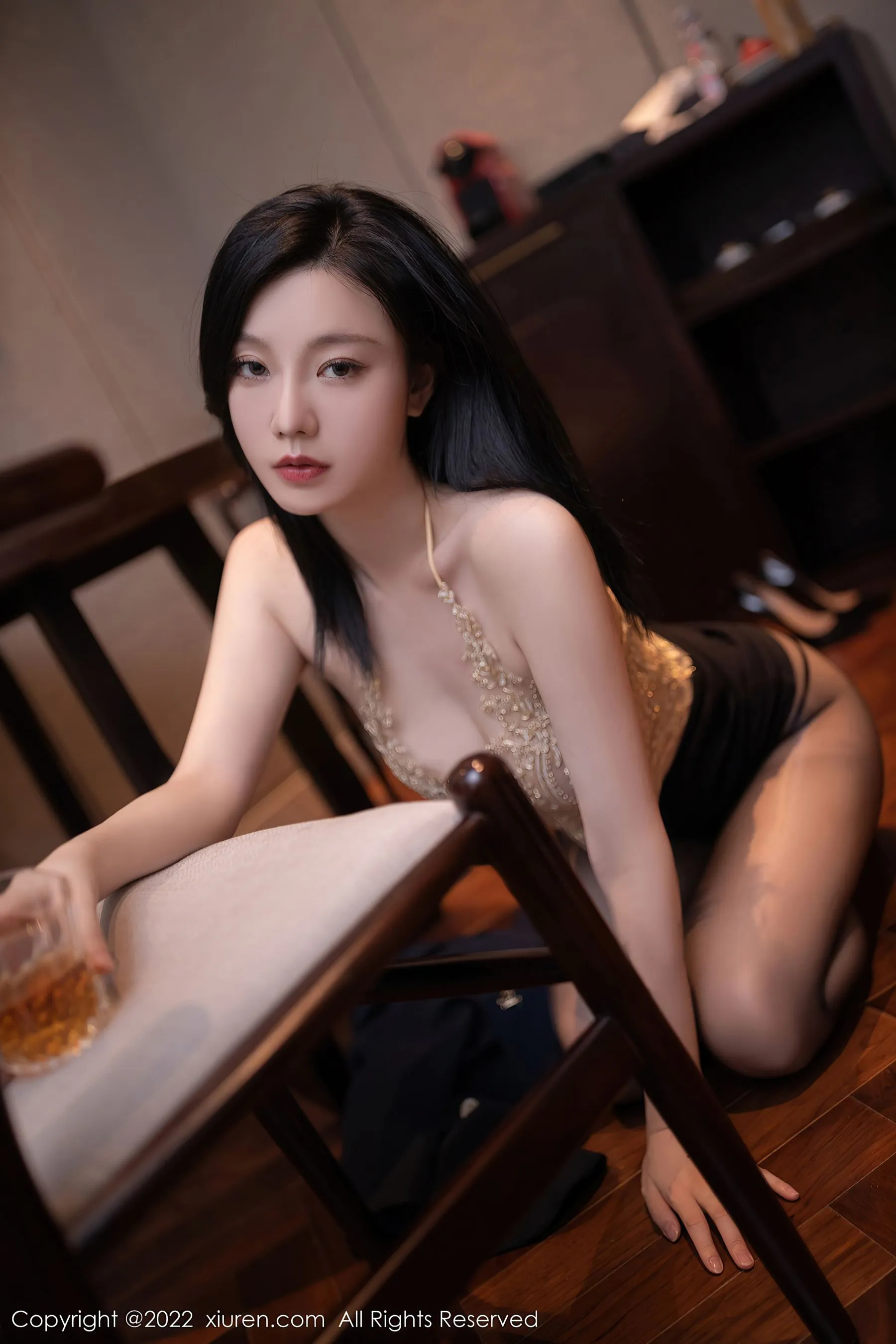 图片[4]-秀人网 No.6051 安然anran 黑丝美腿-COS写真在线网